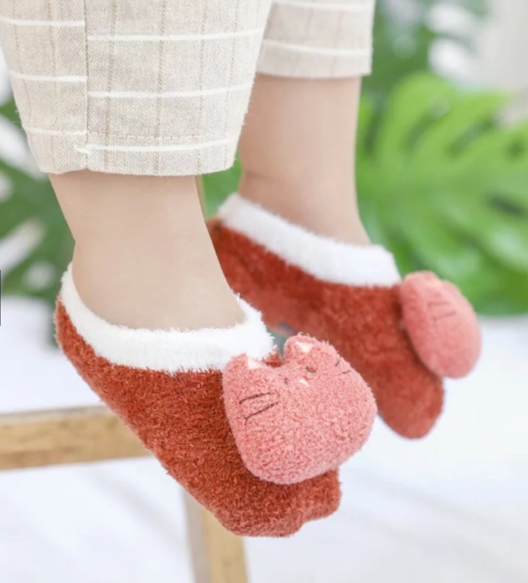Tất len xù hình thú 3D cho bé 0-36 tháng