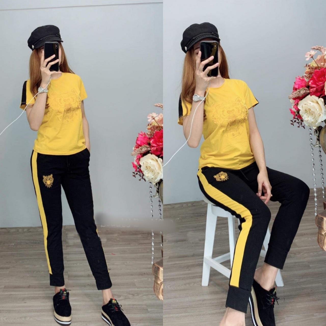 Bộ đồ thể thao nữ in hình siêu hót
