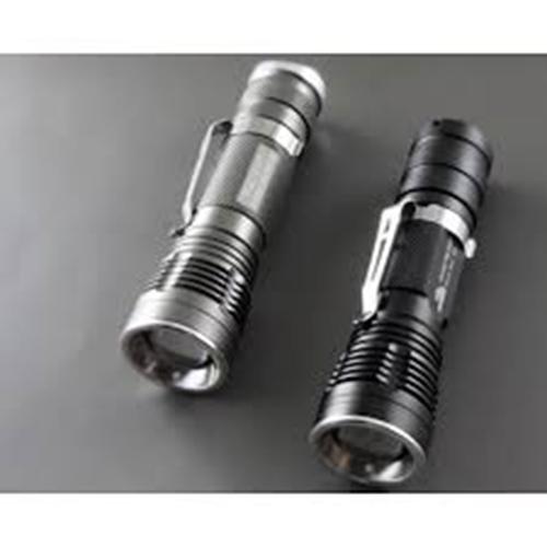 Đèn pin siêu sáng HY-575