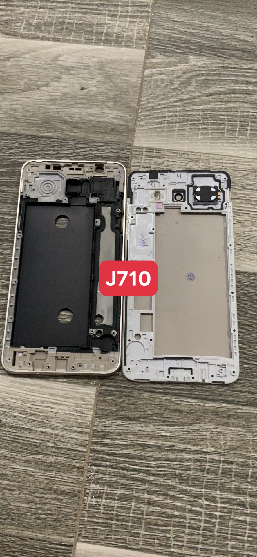 bộ vỏ samsung j710 ( gồn sườn,benen,kính cam,nút bấn)