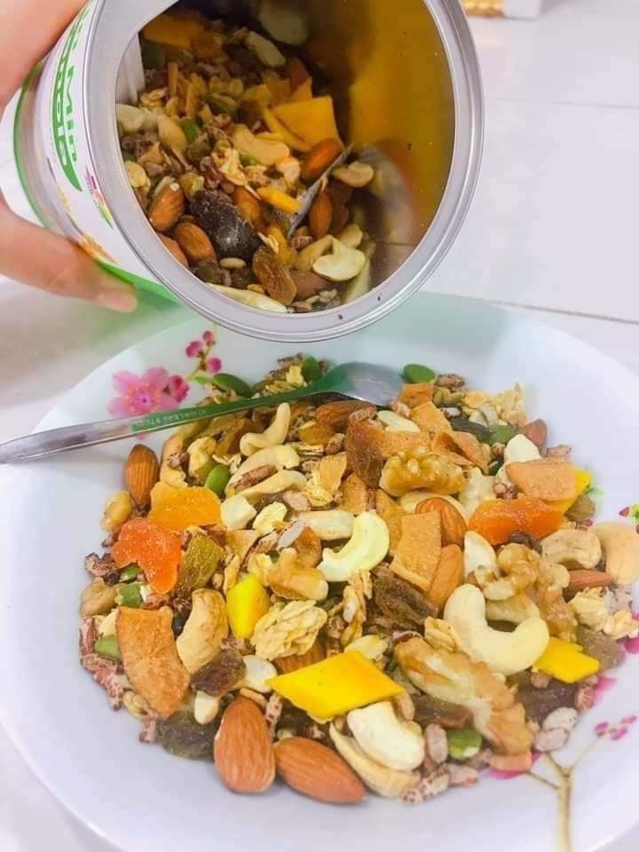 Ngũ cốc hạt ăn liền Min Min Granola 500gr