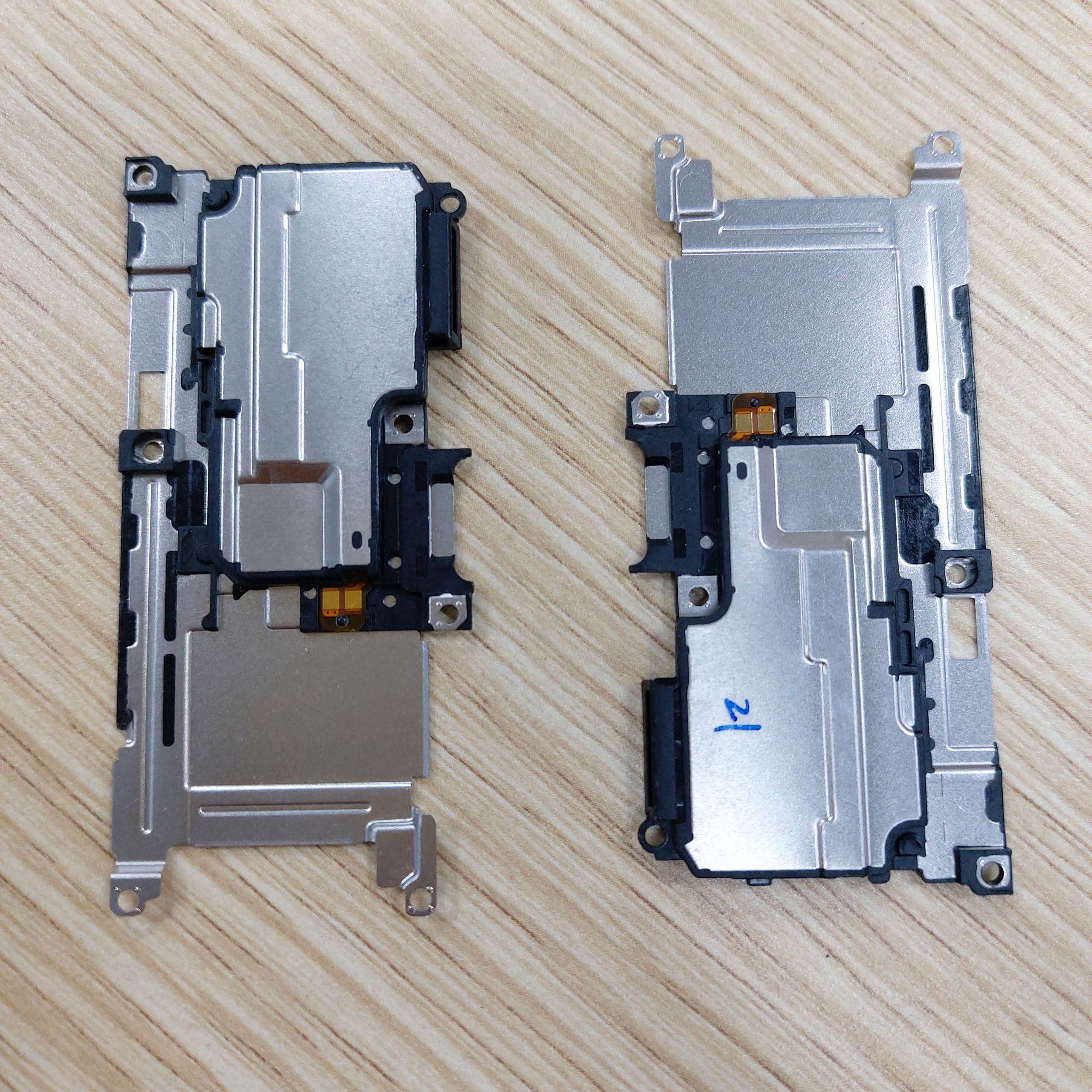 Loa ngoài Vivo Y21