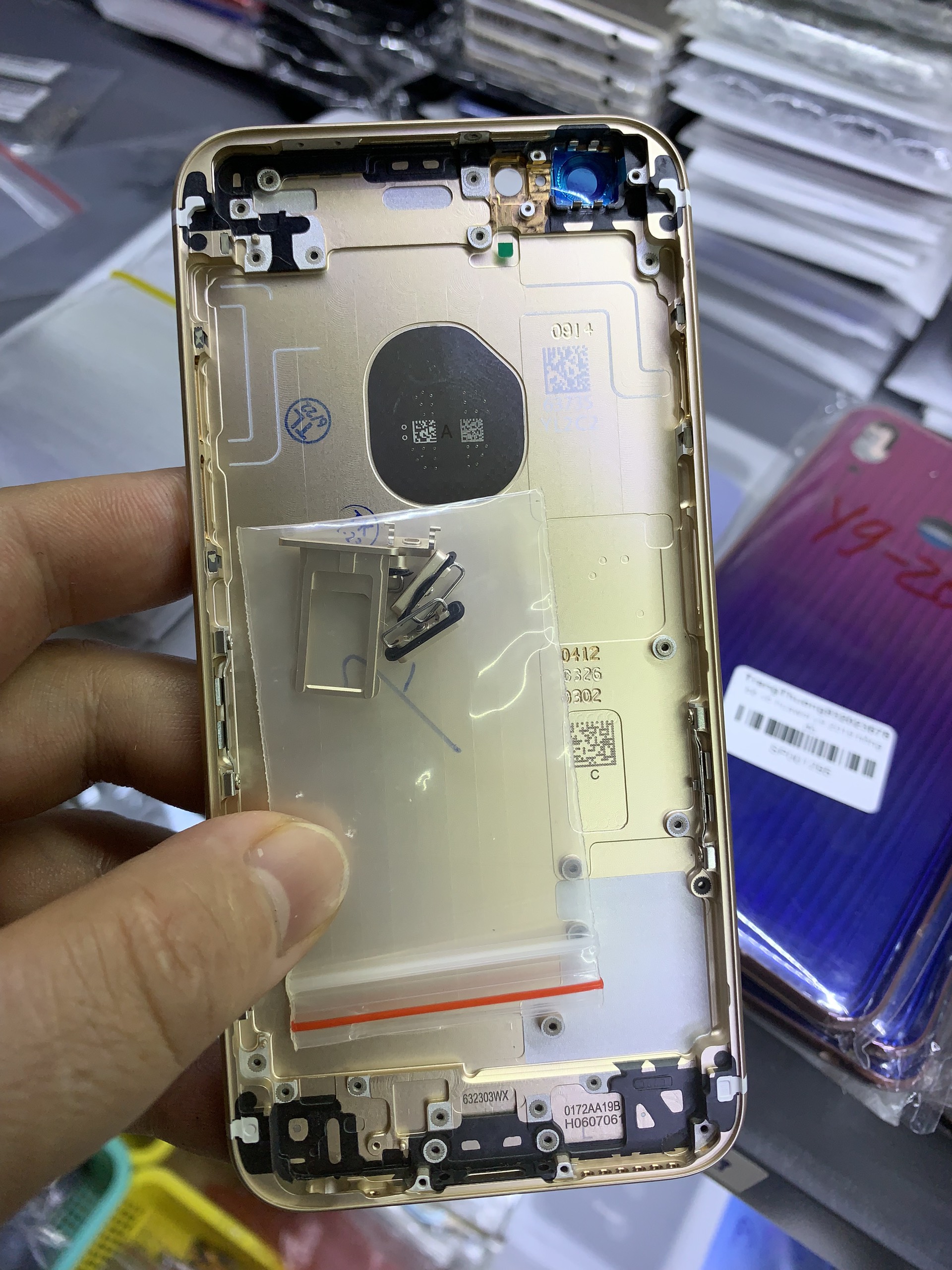 Vỏ, pin 6s zin kèm đủ phụ kiện