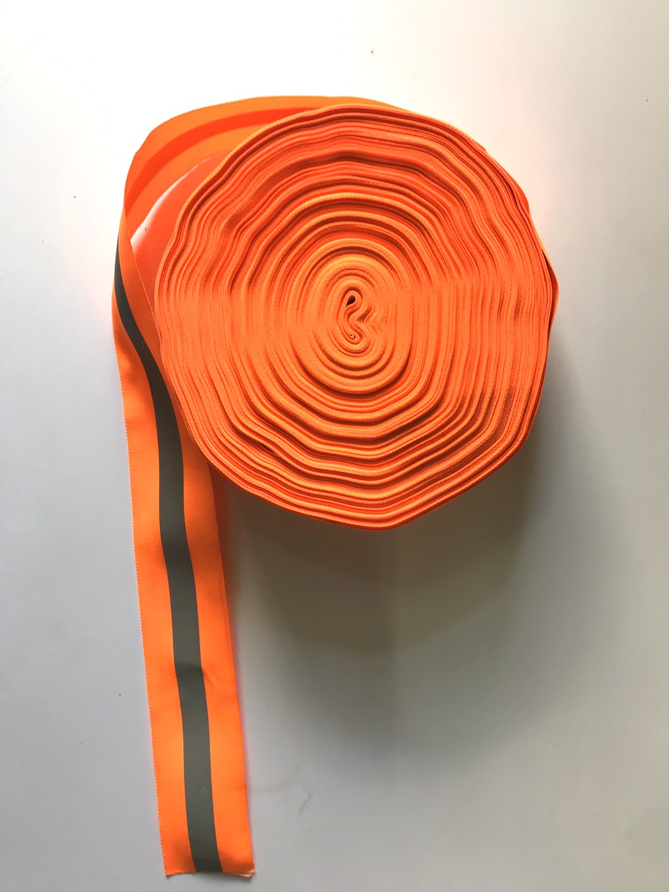 Cuộn dây phản quang màu sọc xám bản 2,5cm * 100m