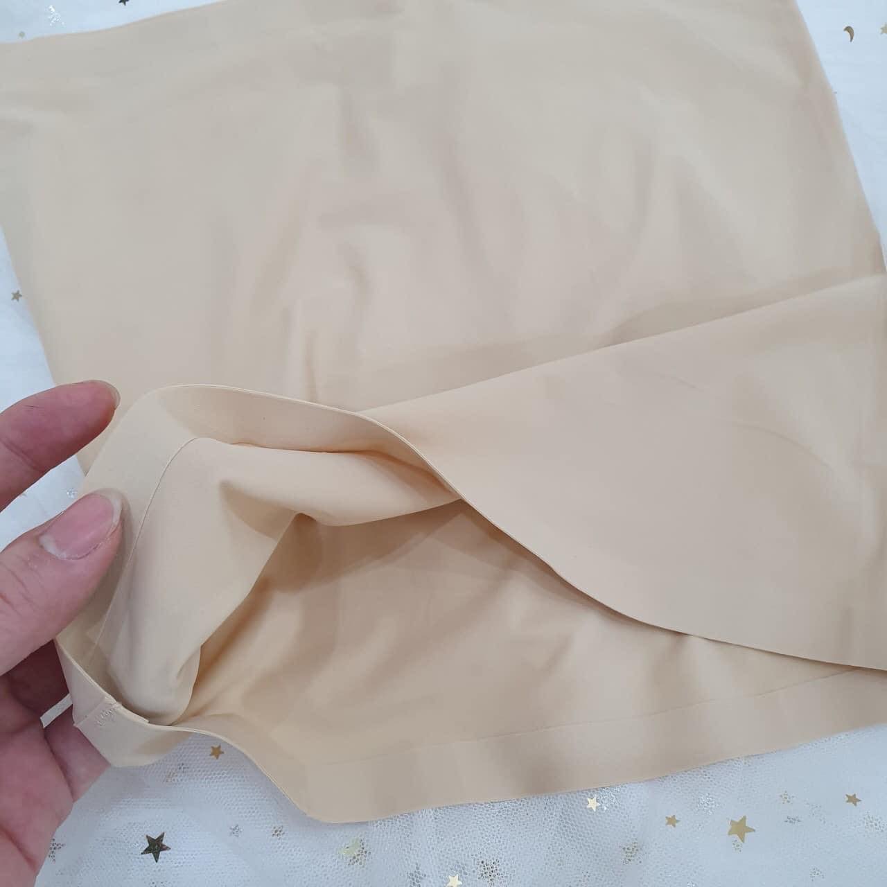 Áo lót liner mặc trong Latex