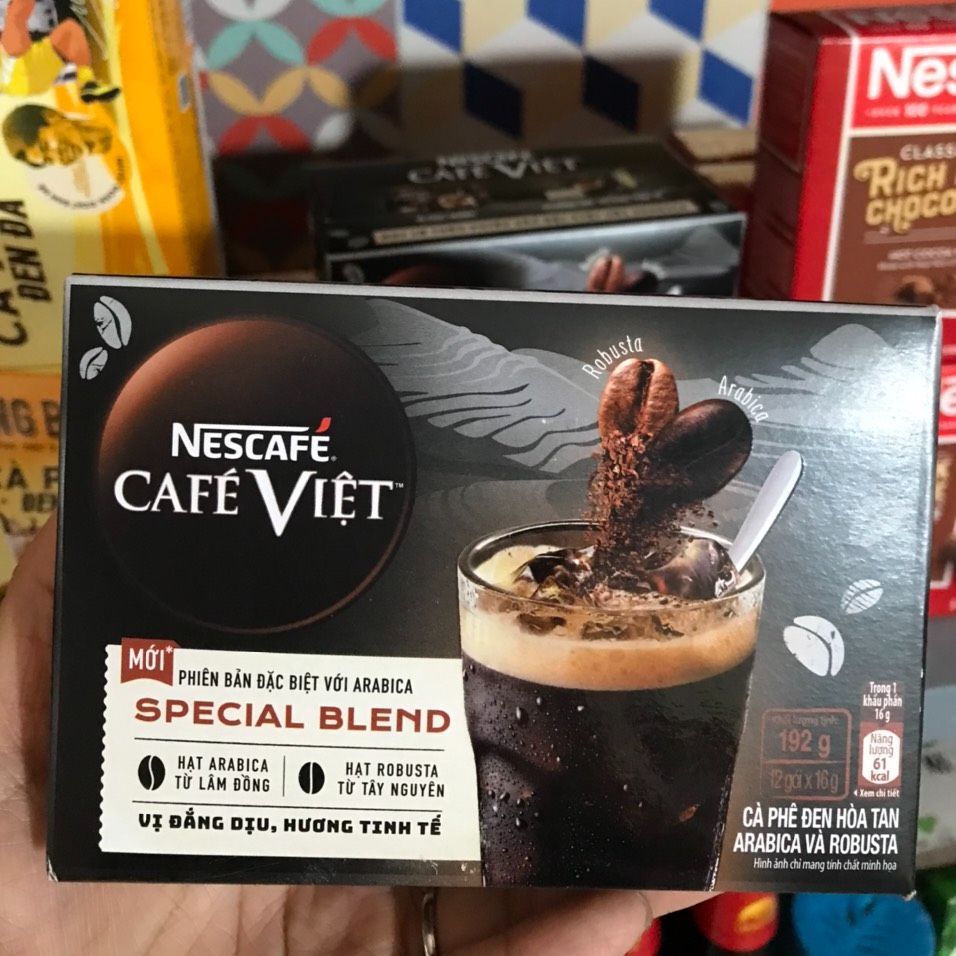 Cà phê đen hòa tan Arabica và Robusta Nescafe Việt Hộp 12 gói x 16g