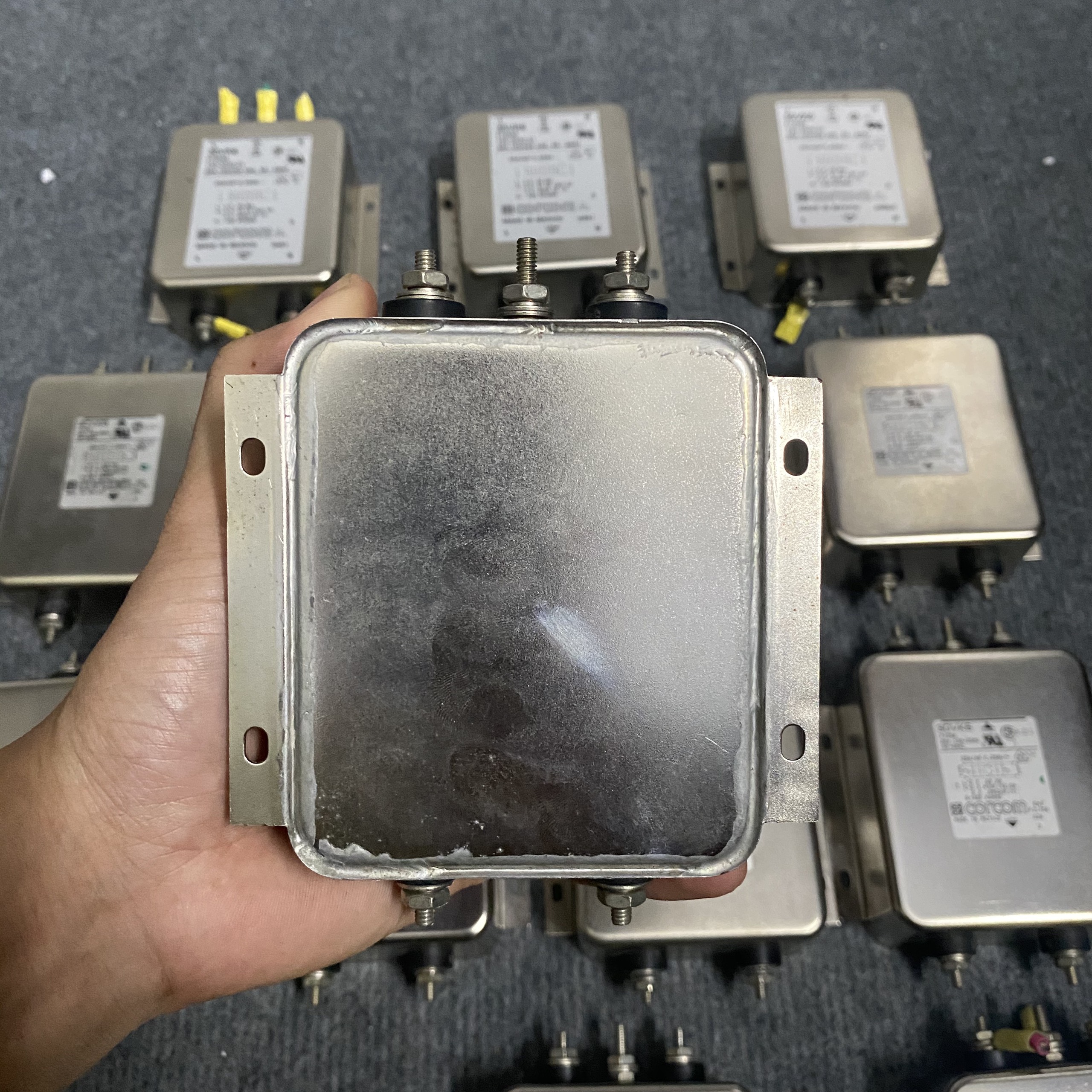 Lọc nguồn 30A Corcom Made in Mexico