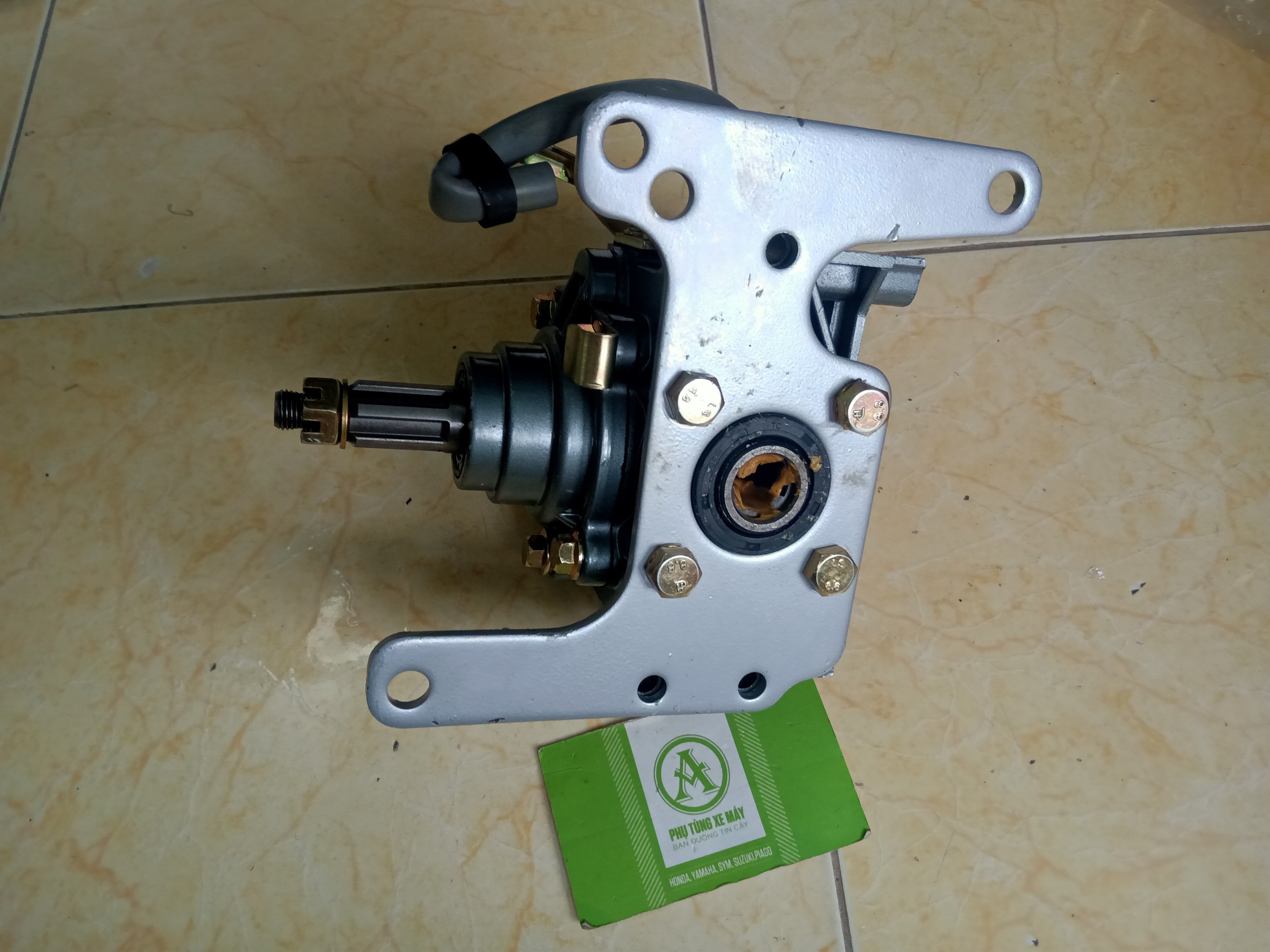 Hộp số đảo chiều xe máy 110cc ( cốt 17mm )
