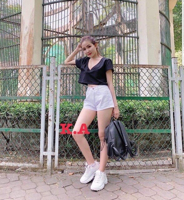 [Yến Trần] Áo Croptop Basic Cổ Tim Chất Cotton Đủ 4 Màu Hot Hit