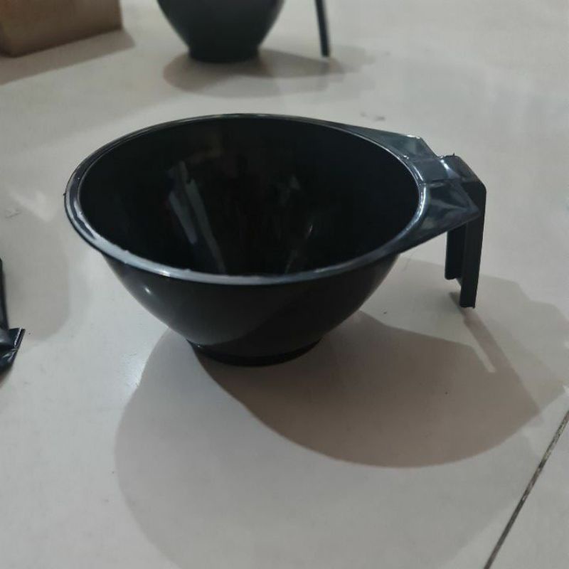 Chén và cọ - dụng cụ làm tóc ( nhuộm, uốn, duỗi..) CÒN 10 CHÉN XÃ NỐT BAO RẺ