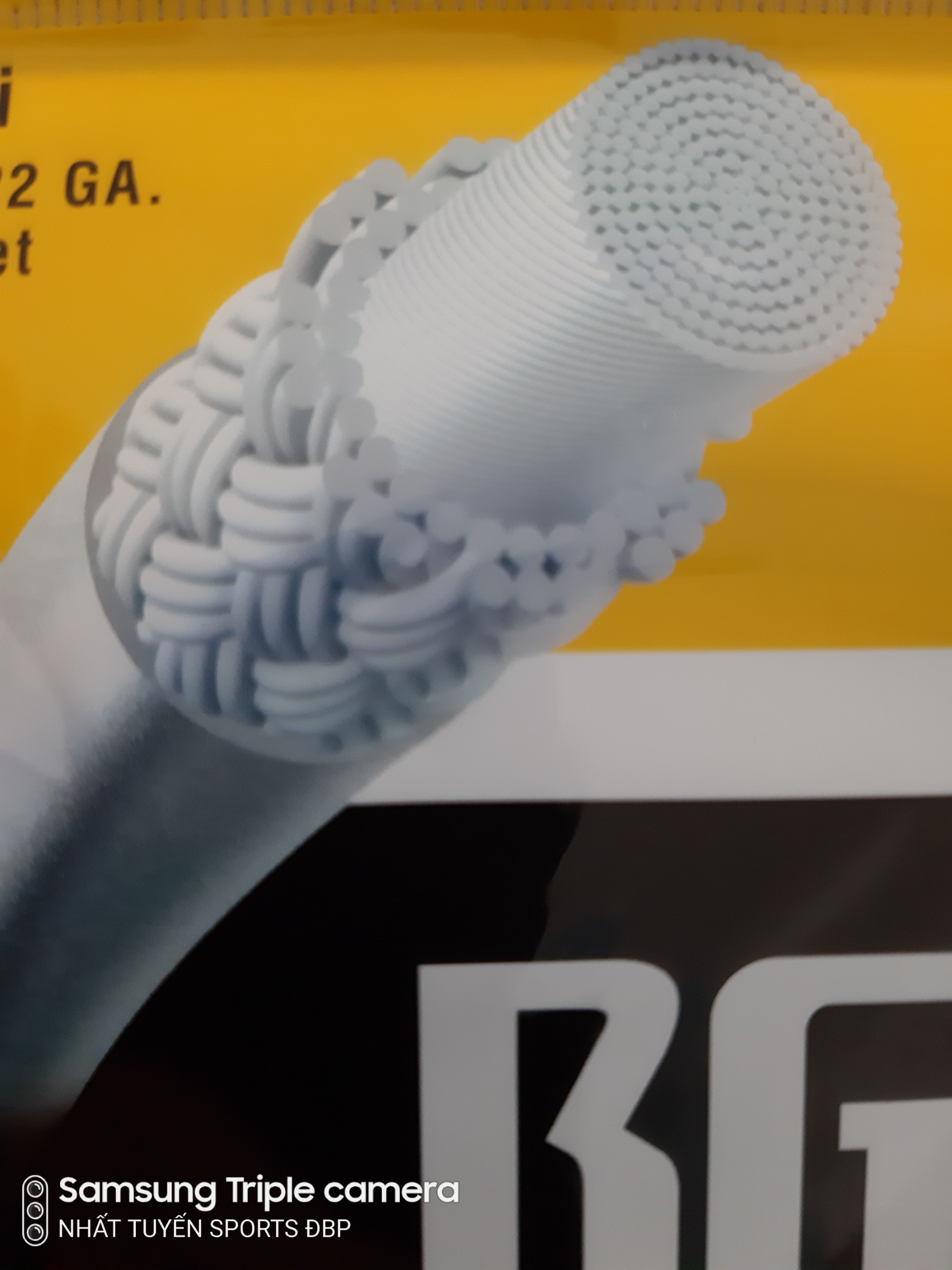Dây cước đan vợt cầu lông Yonex BG 65 Titanium (Chính hãng)