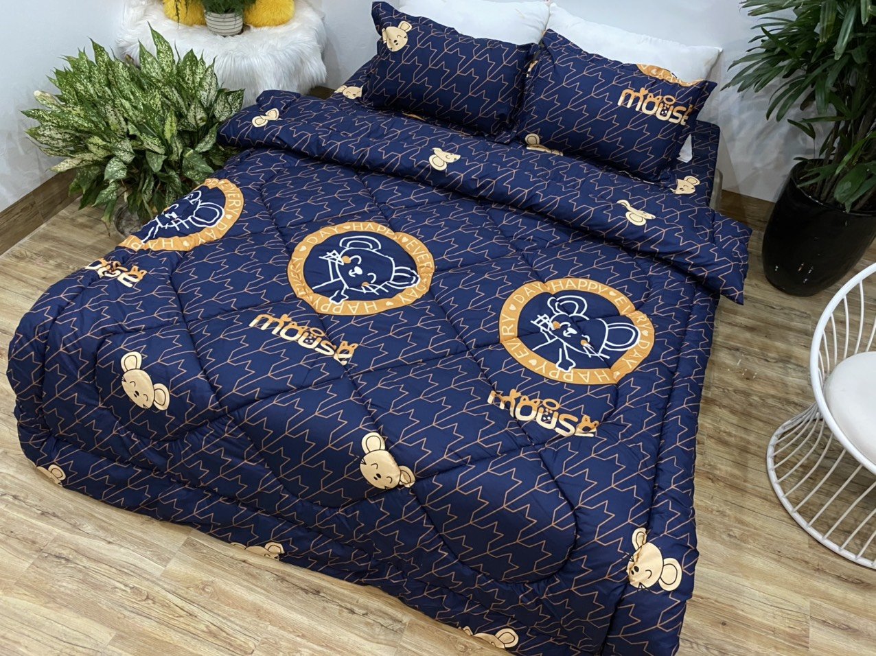 Bộ chăn phao ga gối 4 món,1 chăn 1 ga 2 vỏ gối nằm mẫu chuột xanh tím than