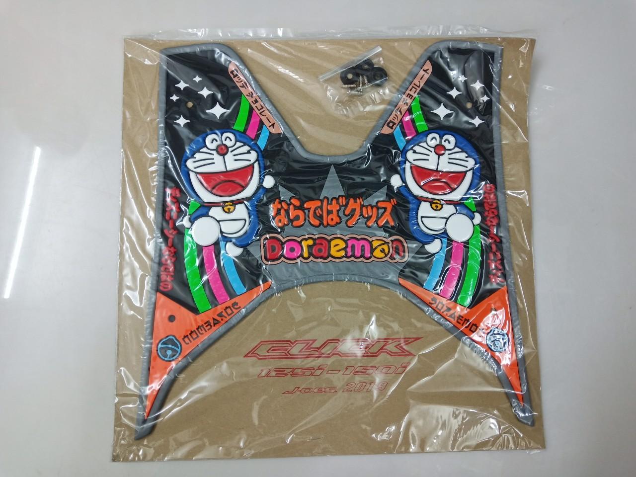 thảm lót chân xe vario 125-150 2018 doraemon