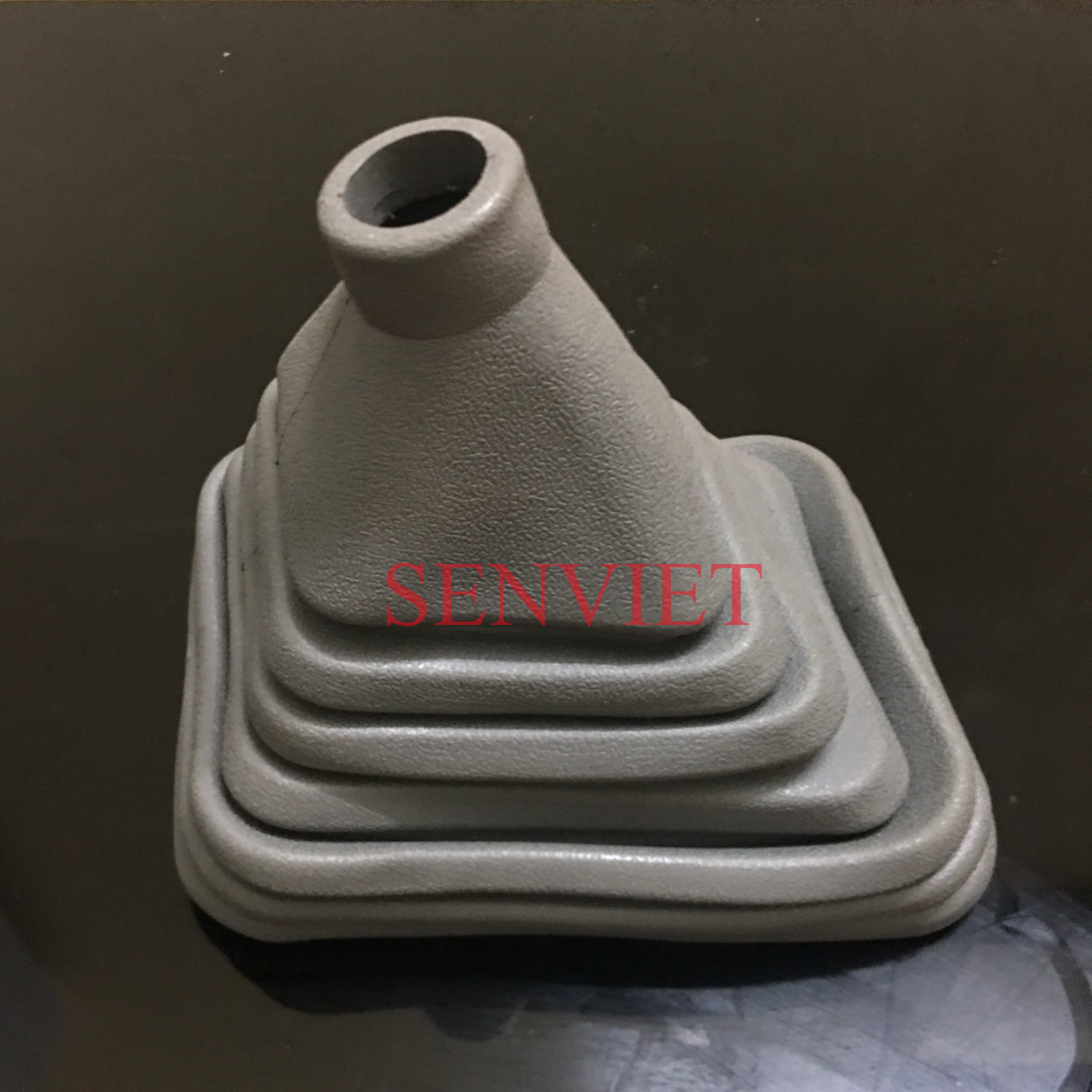 Cao Su Chụp Bụi Cần Số Howo 336 371 (Lỗ Nhỏ - 7 Đốt)