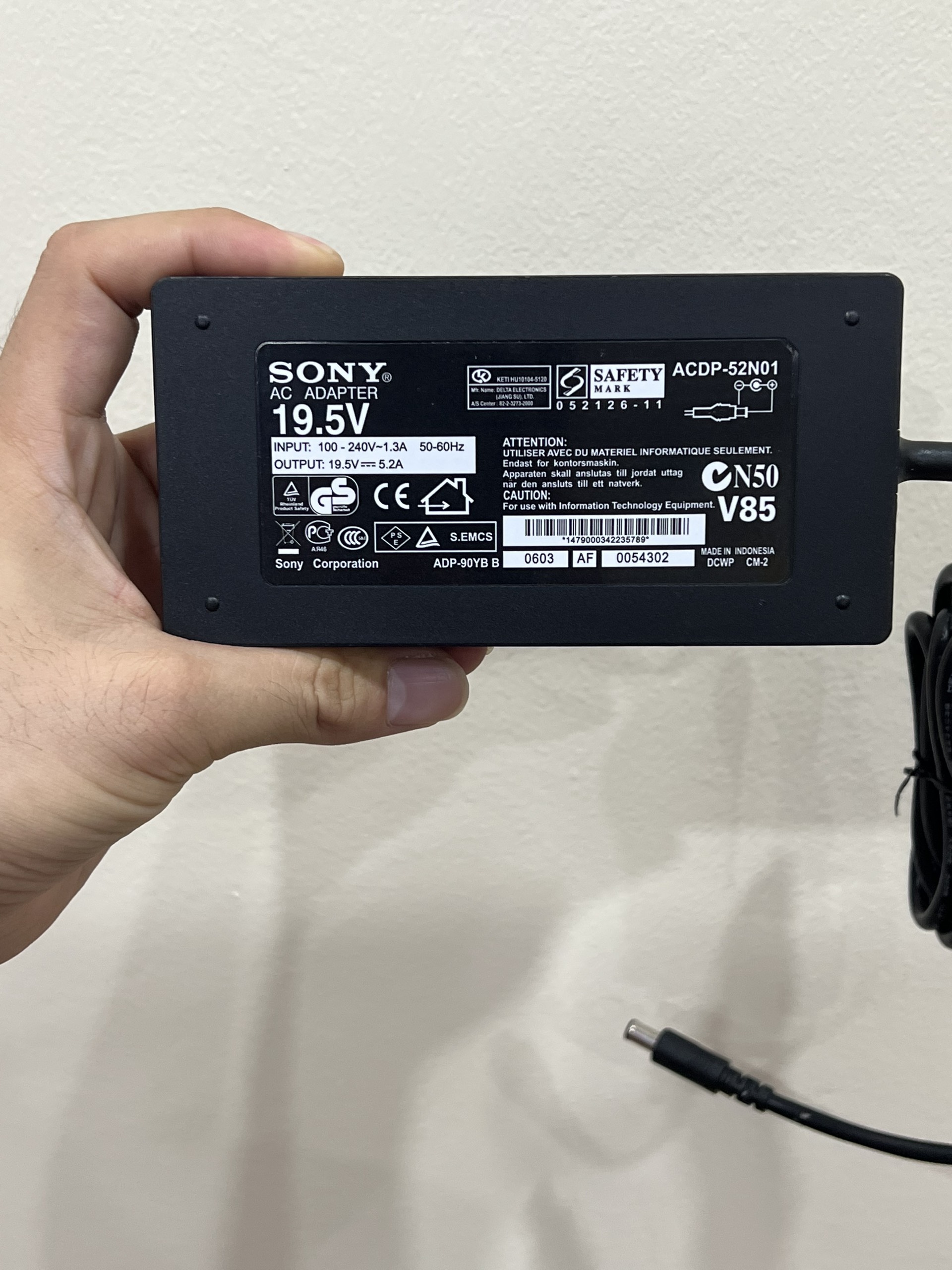 Cục nguồn tivi sony 19.5v 5.2a made in indonesia