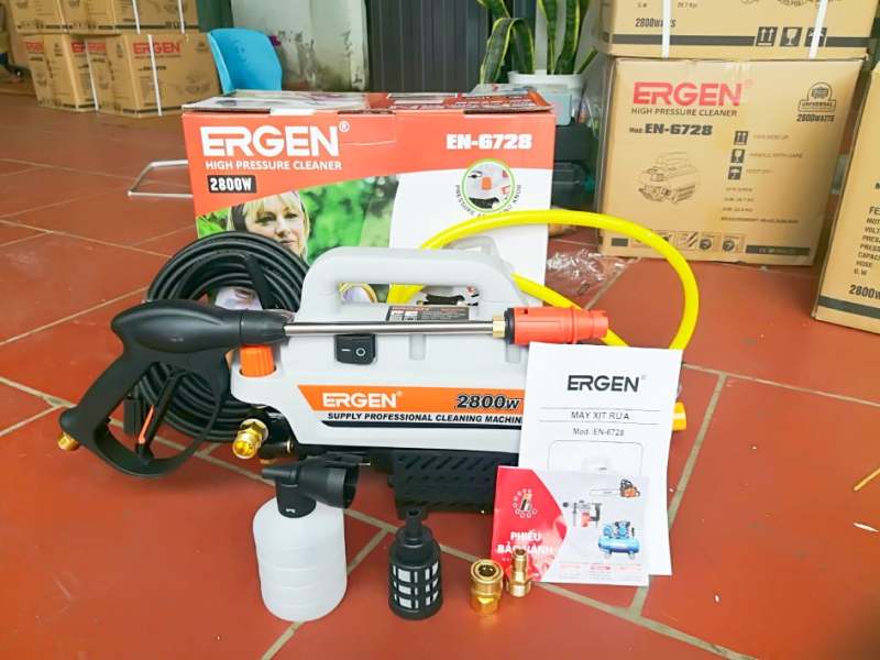 Máy xịt rửa xe Ergen EN – 6728 (có chỉnh áp)
