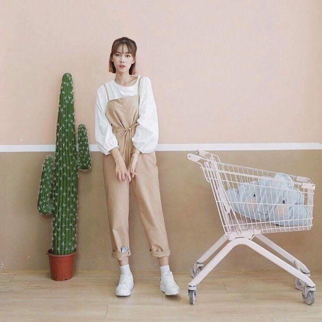YẾM QUẦN KAKI KÈM ÁO THỜI TRANG ( KHO SI)