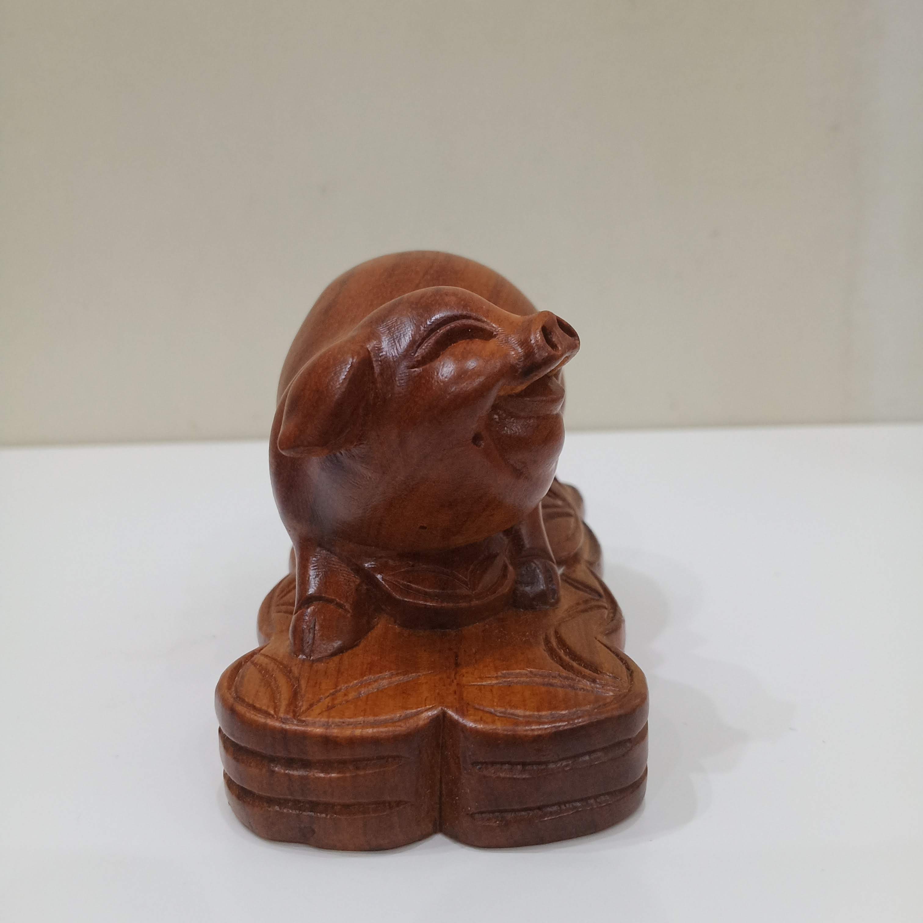Tượng lợn gỗ hương cao 8 cm