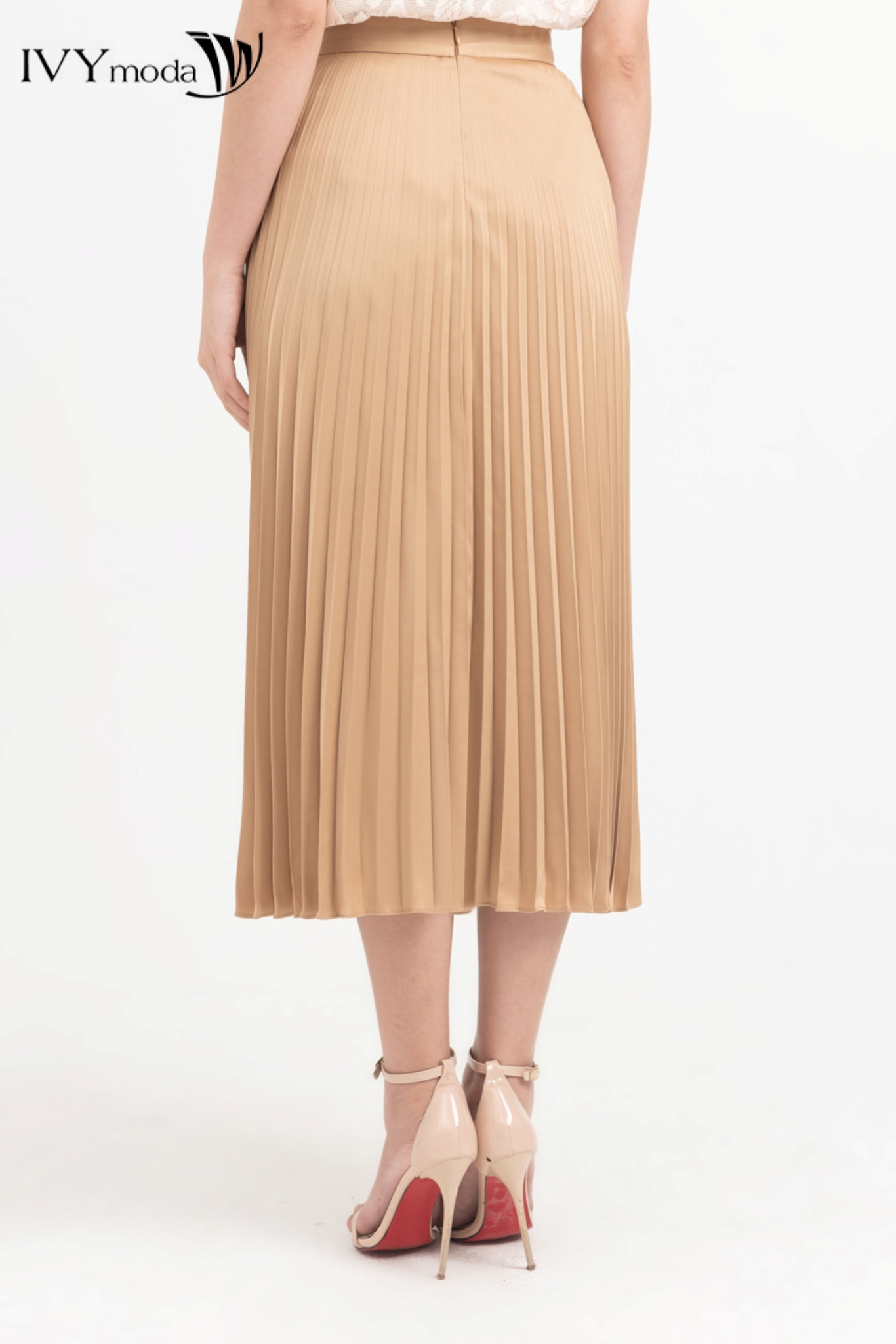 Chân váy xếp ly dáng suông IVY moda MS 30M8373