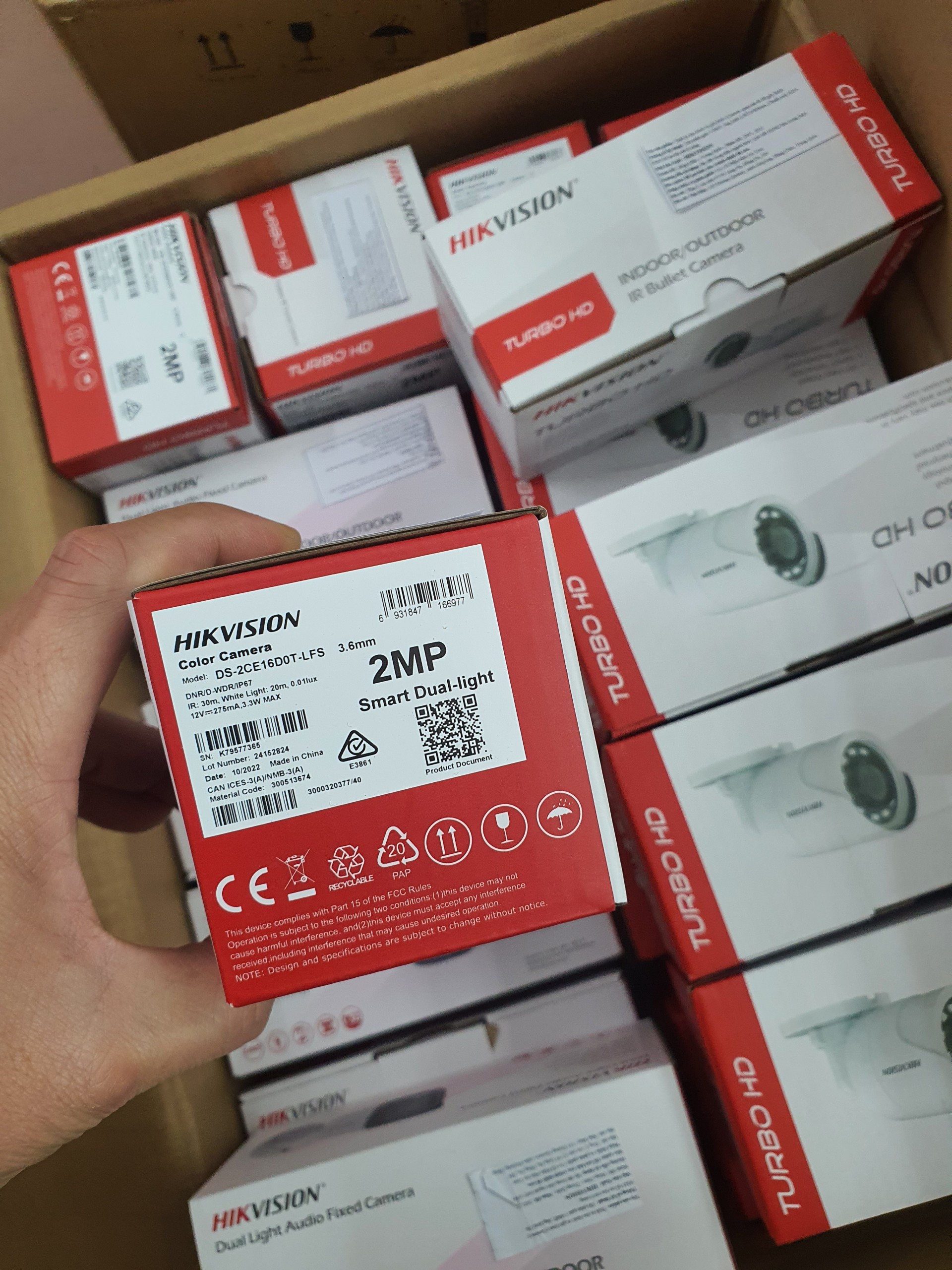 Camera HDTVI HIKVISION DS-2CE16D0T-LFS 2MP FullHD