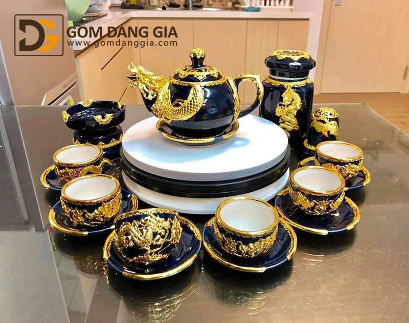 [Trả góp 0%]Bộ trà Bát Tràng họa tiết rồng bọc đồng dát vàng