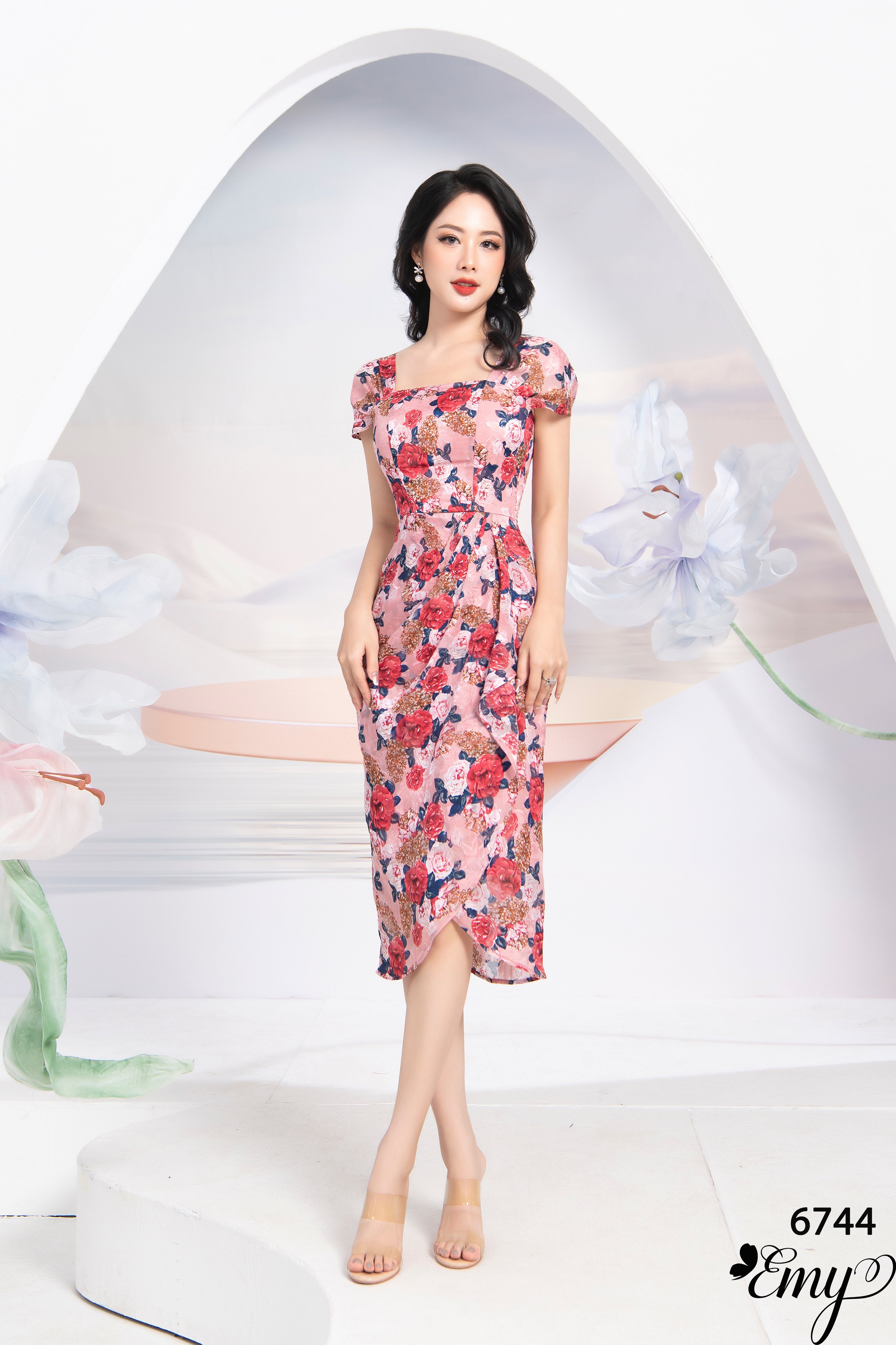 Đầm EMY EM6744 Body Tùng Bèo 1 Bên
