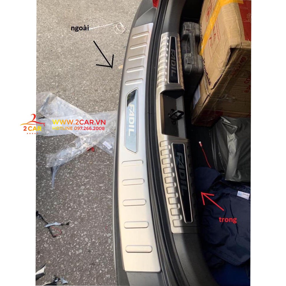 Ốp chống trầy cốp trong, ngoài xe Vinfast Fadil 2019- 2020 2021 2022 2023, chất liệu Inox