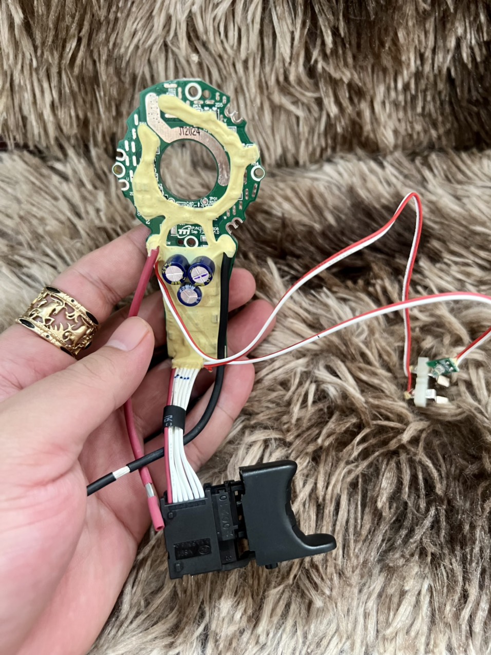 Mạch máy khoan ryobi p251 , p252 / r18pd7 và 1 số loại máy khoan, vít khác.