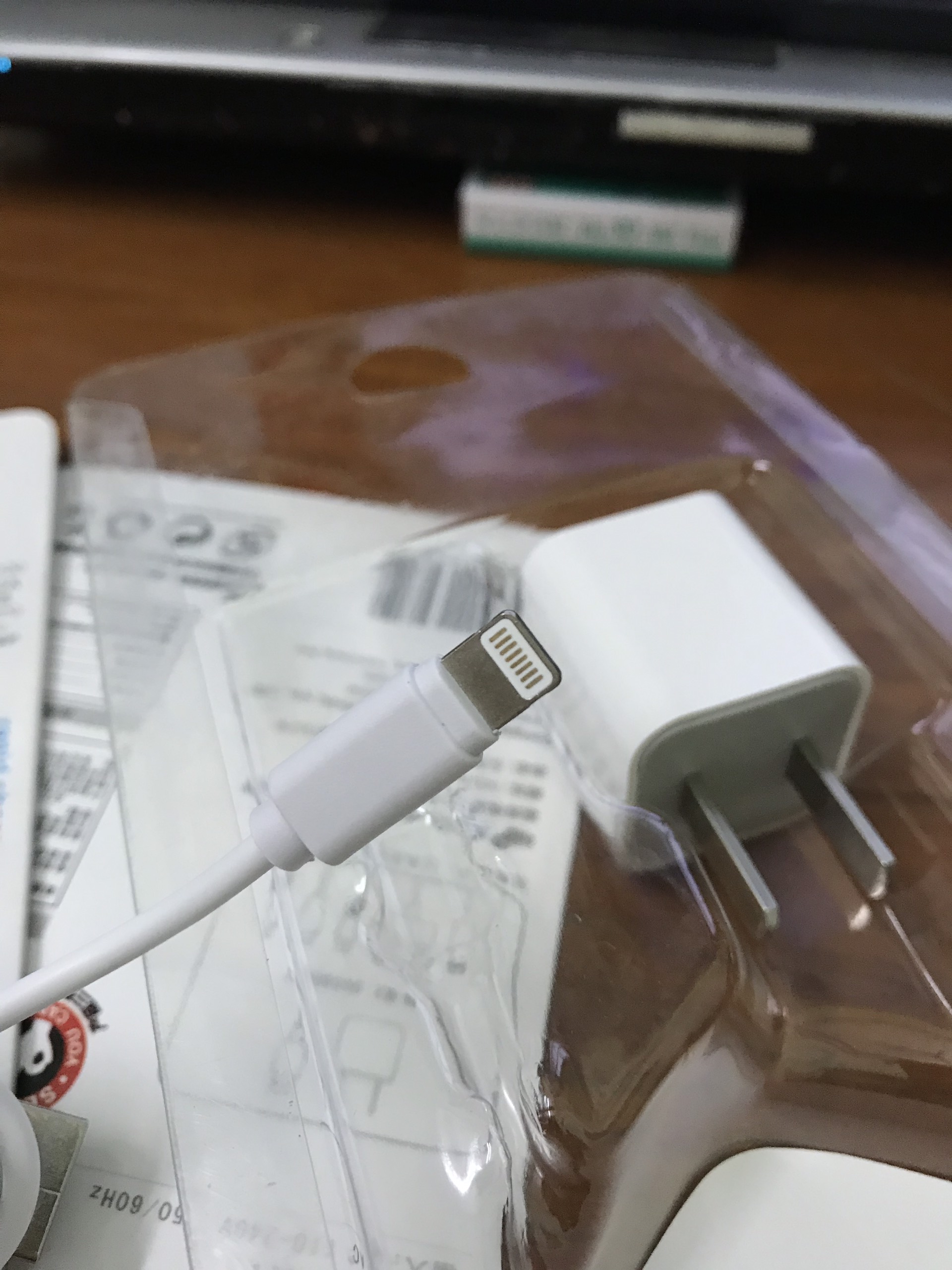 [HCM]( XÃ KHO ) COMBO CỦ SẠC/CÓC SẠC VÀ CÁP SẠC IPHONE 5/5s/6/6s/6Plus/7