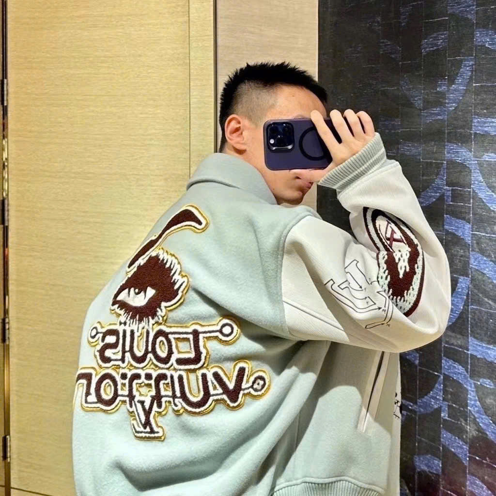 ÁO BOMBER varsity TAY L VÊ XANH LÁ CÂY, Áo Màu Kem , đủ màu