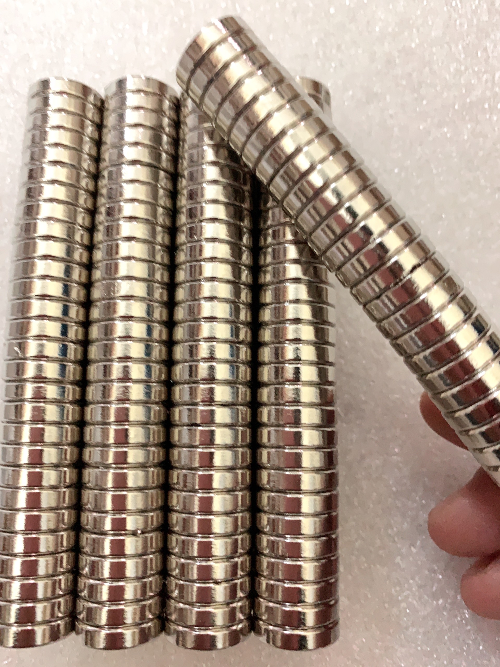Nam châm viên 18x2mm set 50 viên