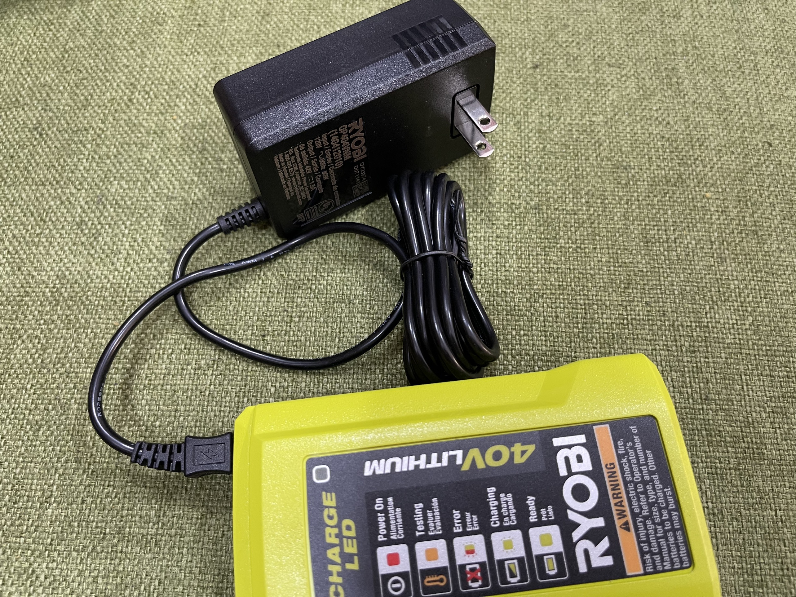 Sạc ryobi 40v OP404 120v