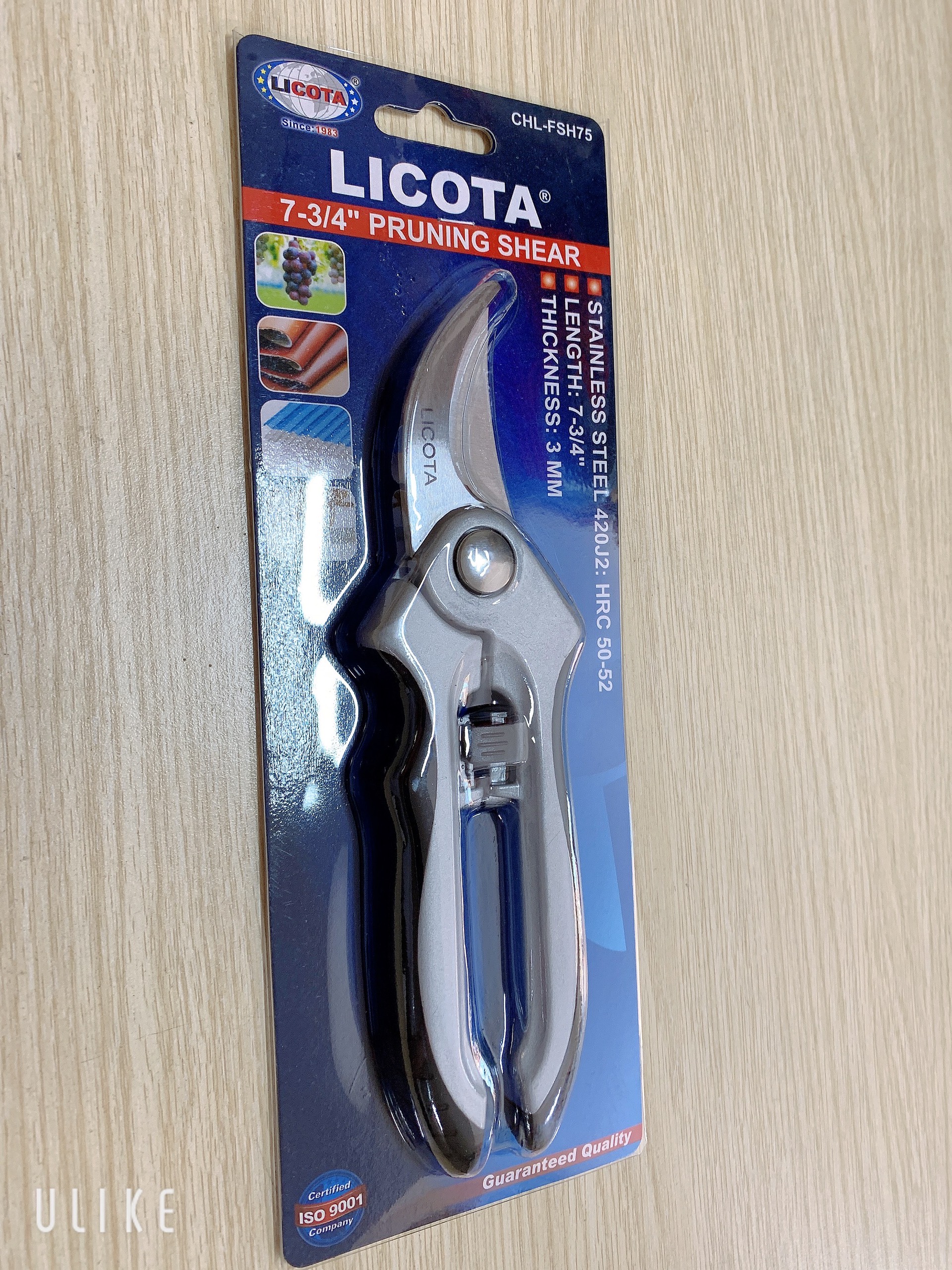 [HCM]Kéo cắt cành cây Licota