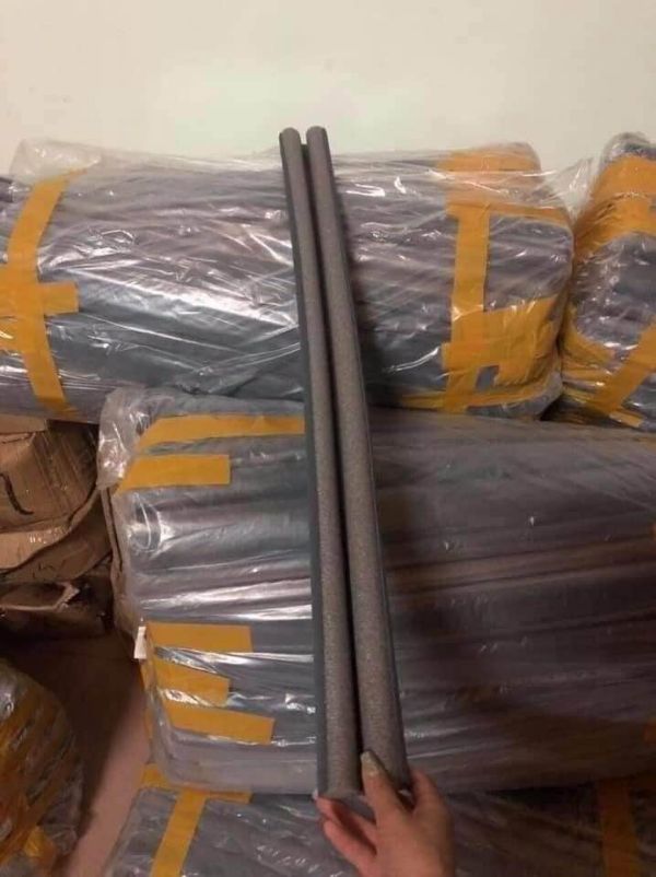 Nẹp xốp chắn khe cửa