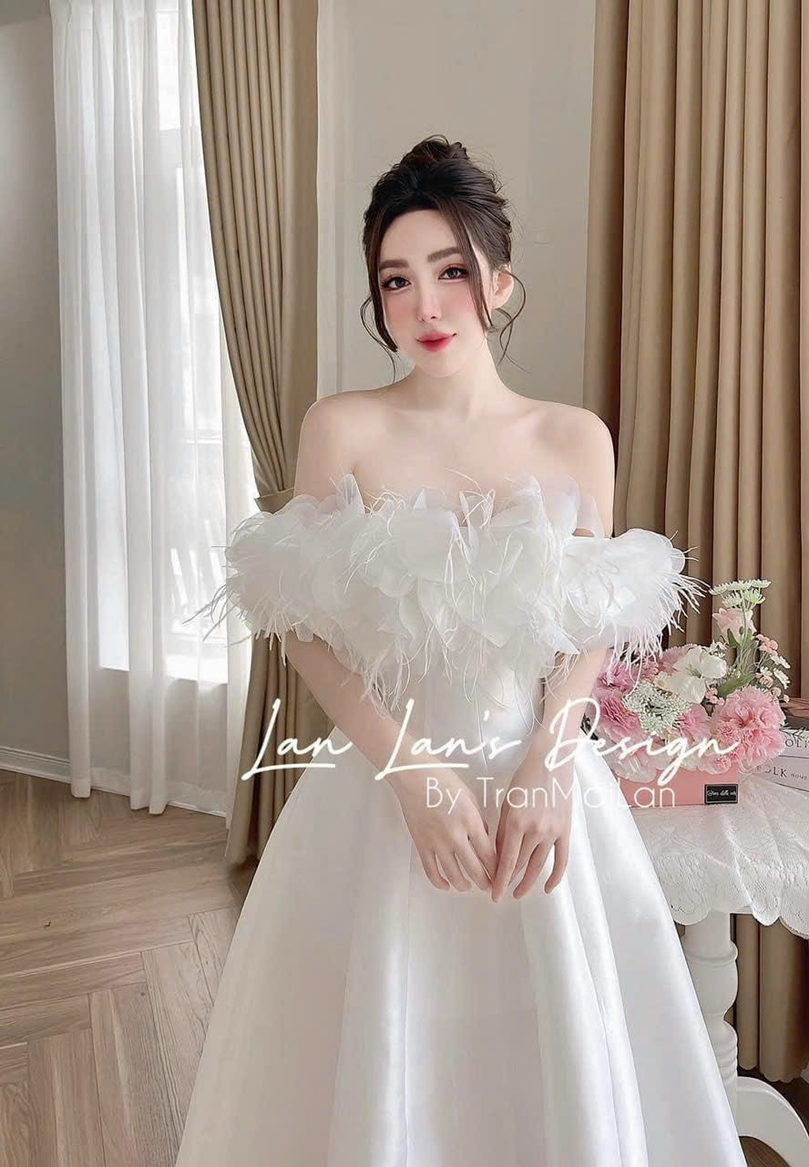 Đầm maxi dự tiệc trễ vai phối lông vũ chiết eo dáng xòe sang trọng DX