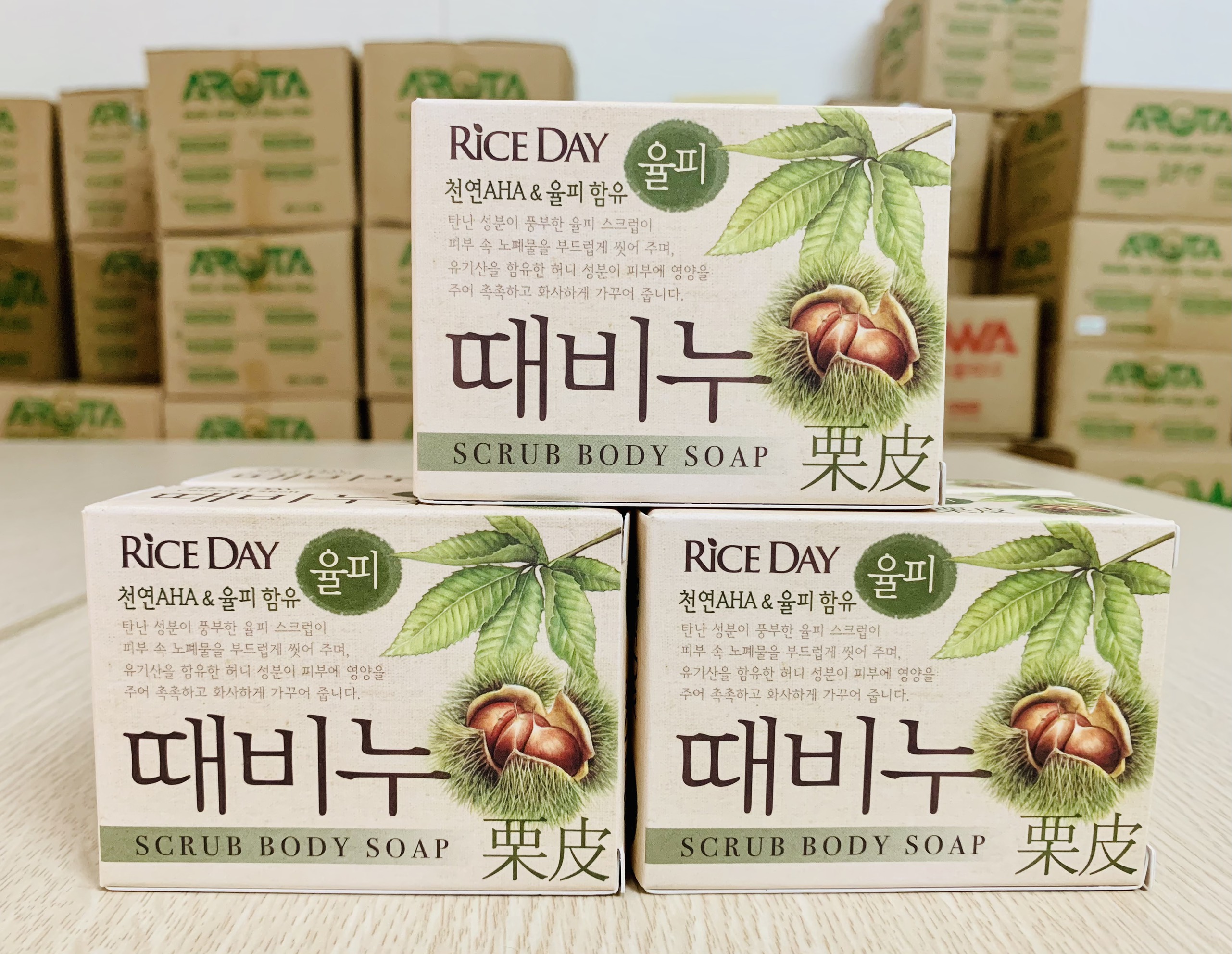 Xà Bông Tẩy Da Chết RICE DAY Hàn Quốc - Tinh chất Hạt Dẻ