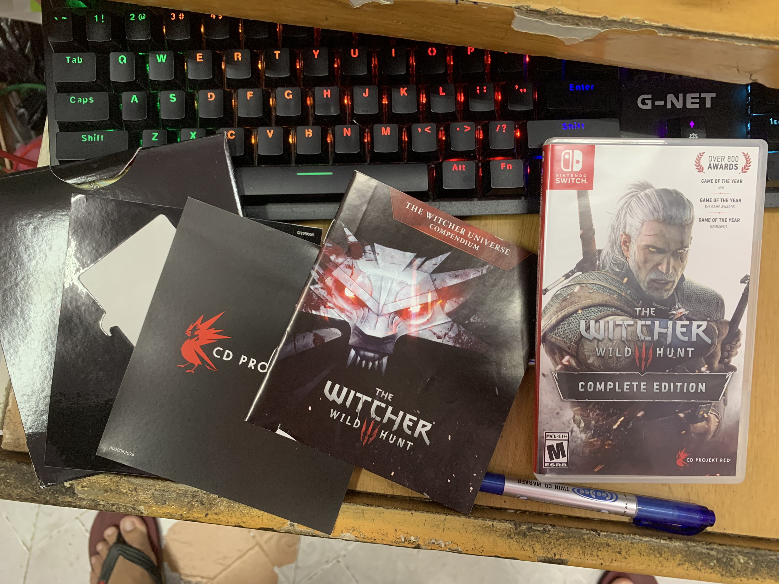 Băng Game Nintendo Switch The Witcher 3 Wild Hunt Complete Edition Artbook
