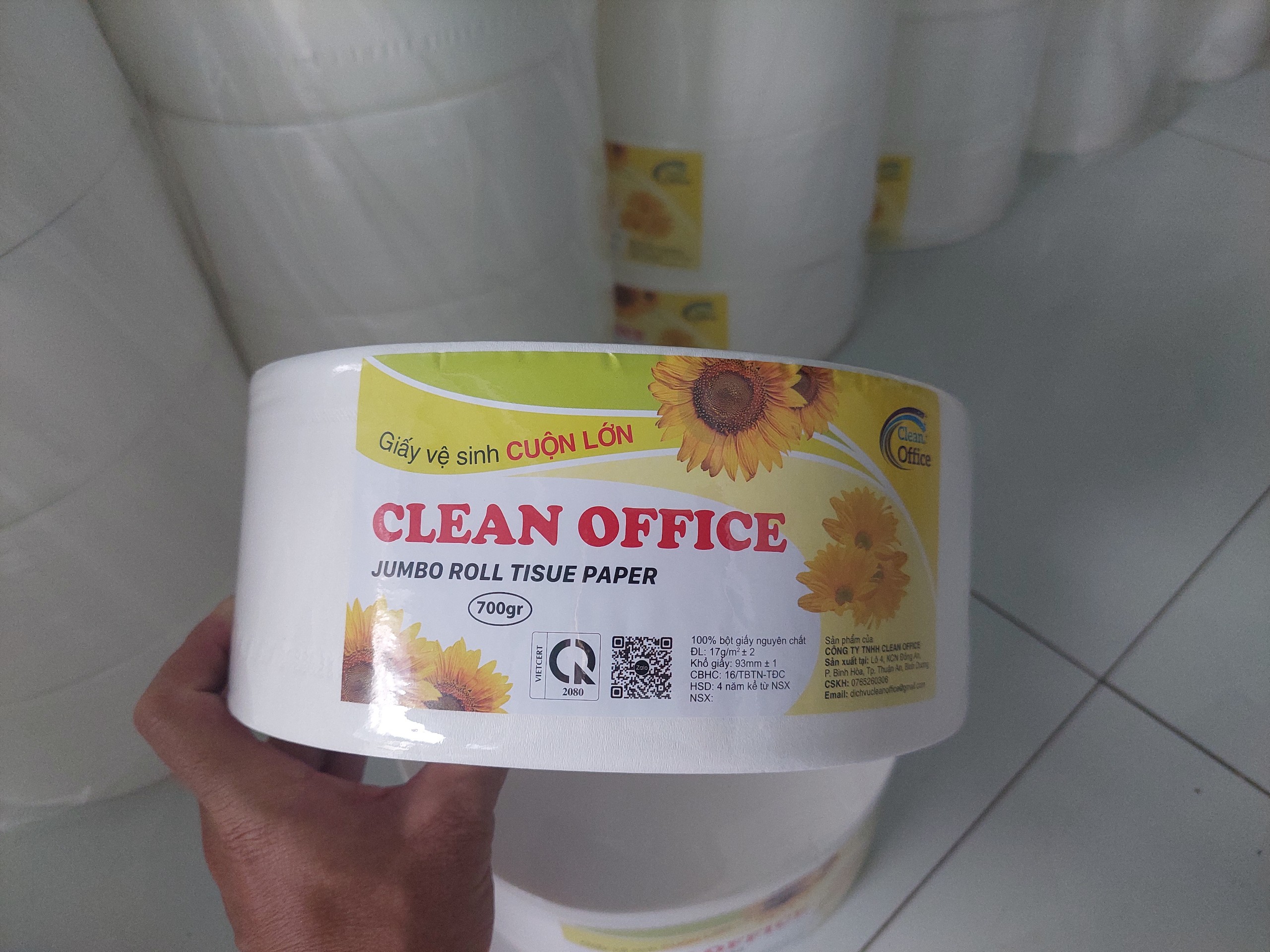 Giấy vệ sinh cuộn lớn cao cấp 700gram