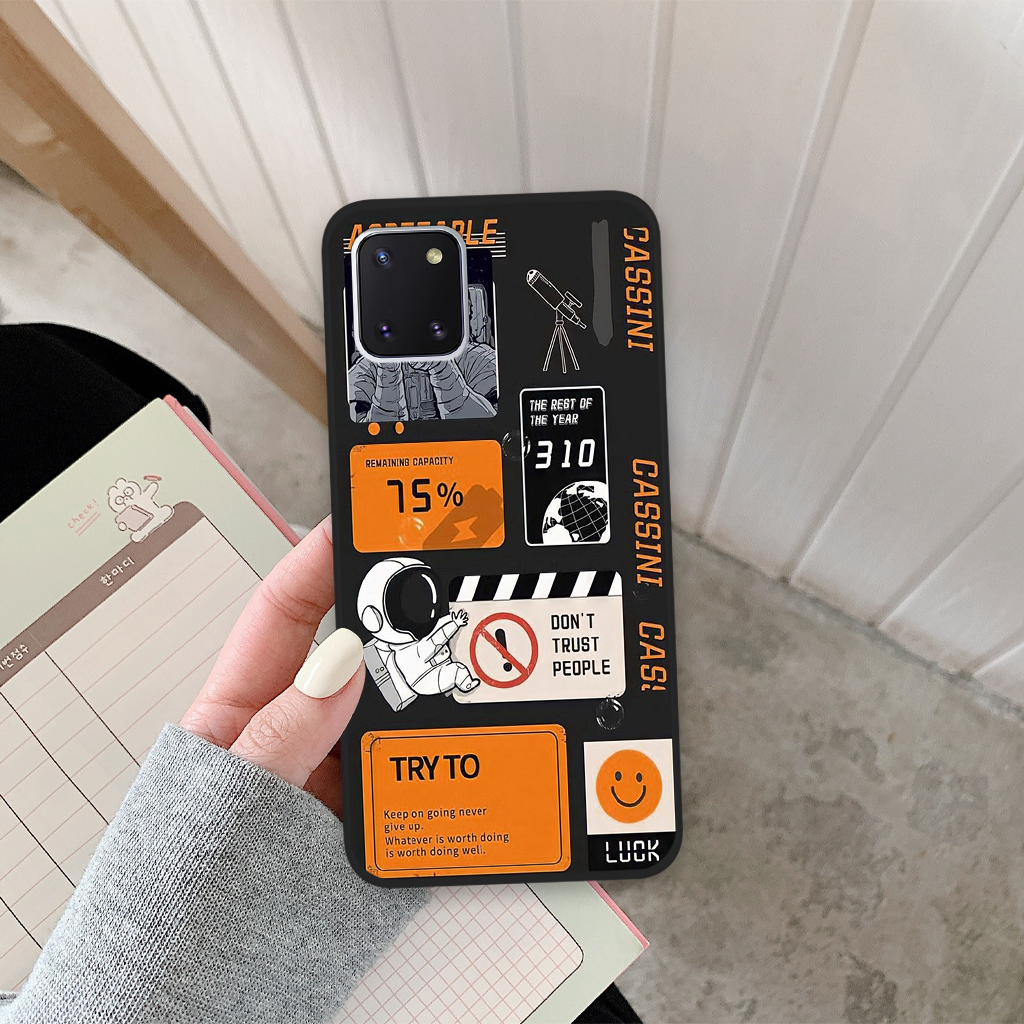 Ốp lưng Samsung Galaxy Note 10 Lite hình vũ trụ, phi hành gia astronaut độc đáo