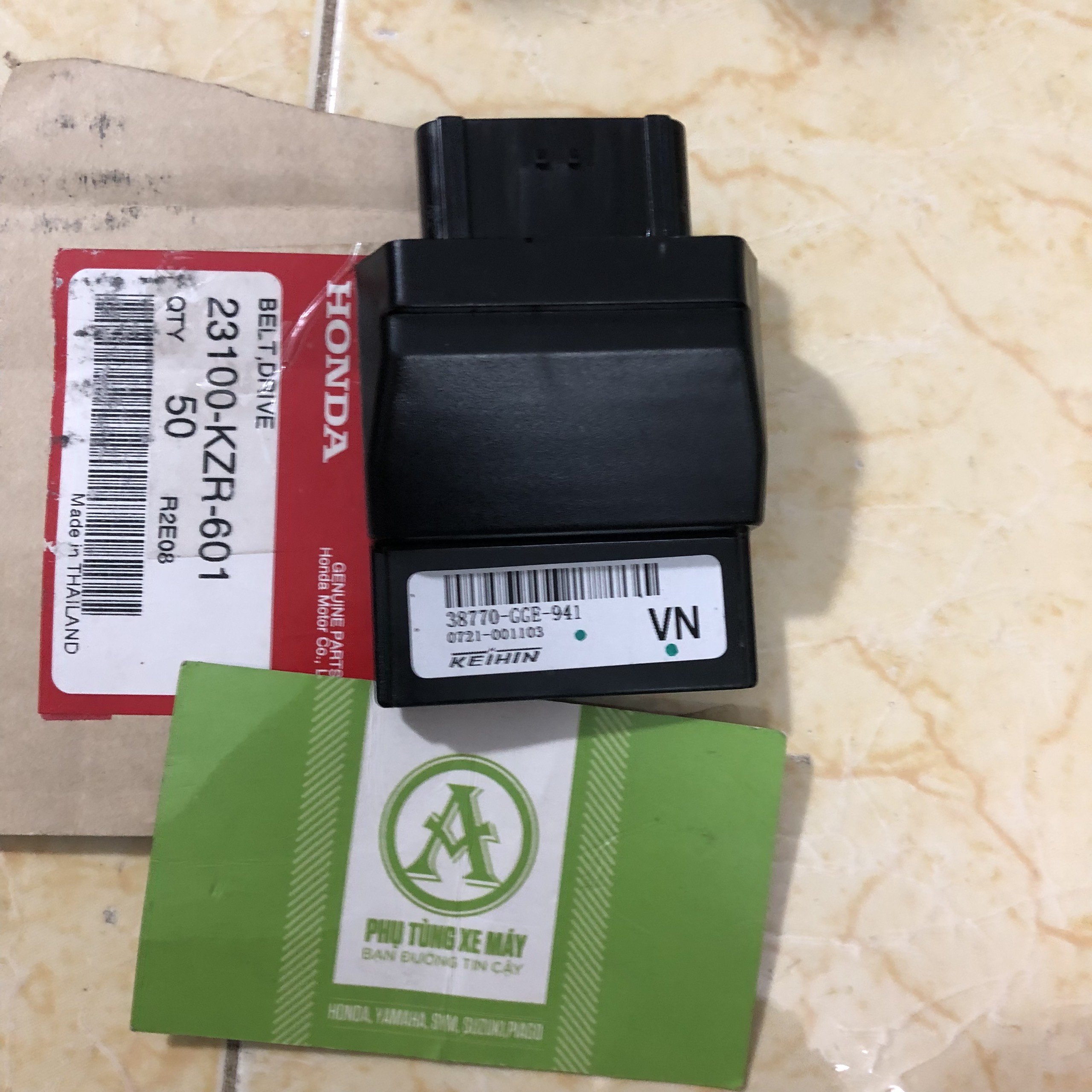 ECU ( IC ) XE TAY GA LEAD 110 ( có 2 mã GGE 941 và GGE 901 )