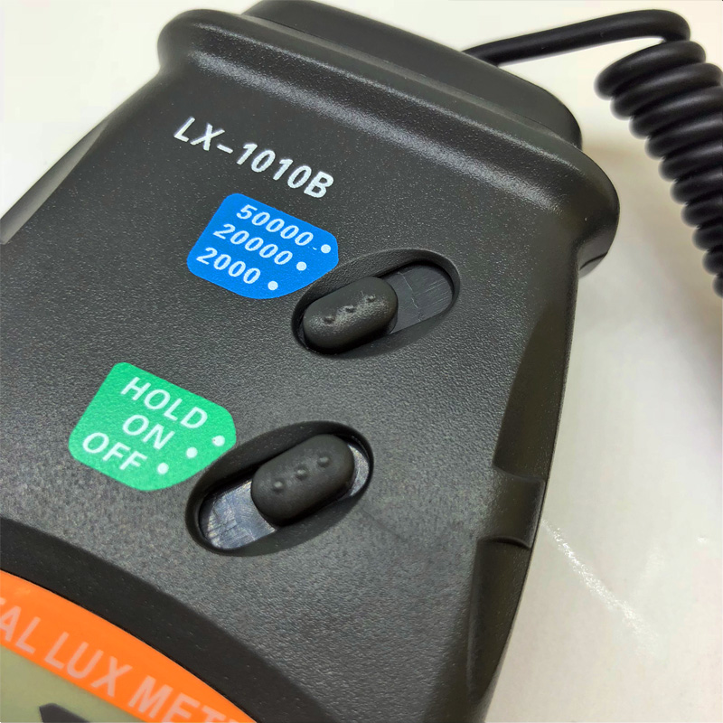 Máy đo cường độ ánh sáng LX1010B
