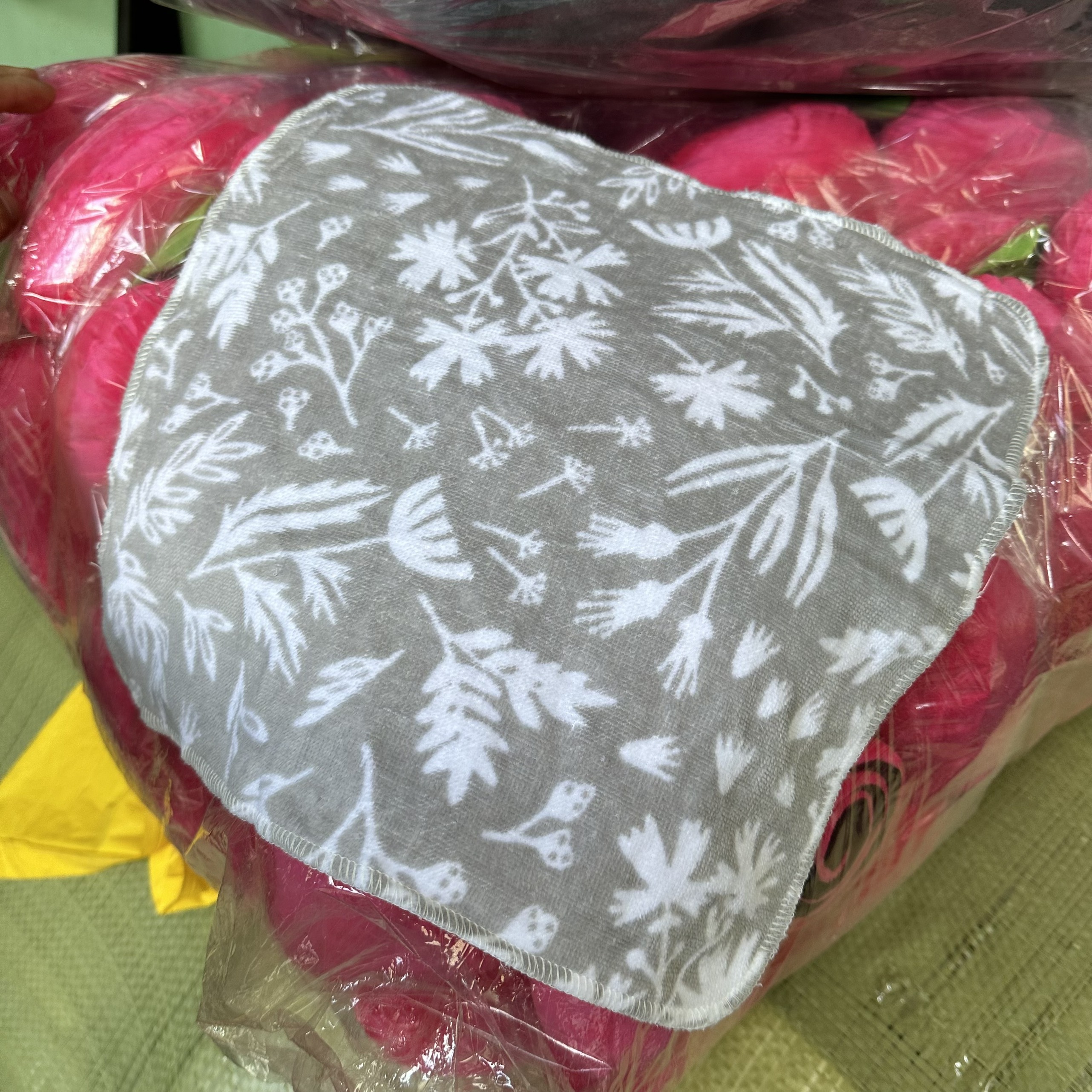 khăn mặt, khăn đa năng spring nhiều màu 30x30 cm