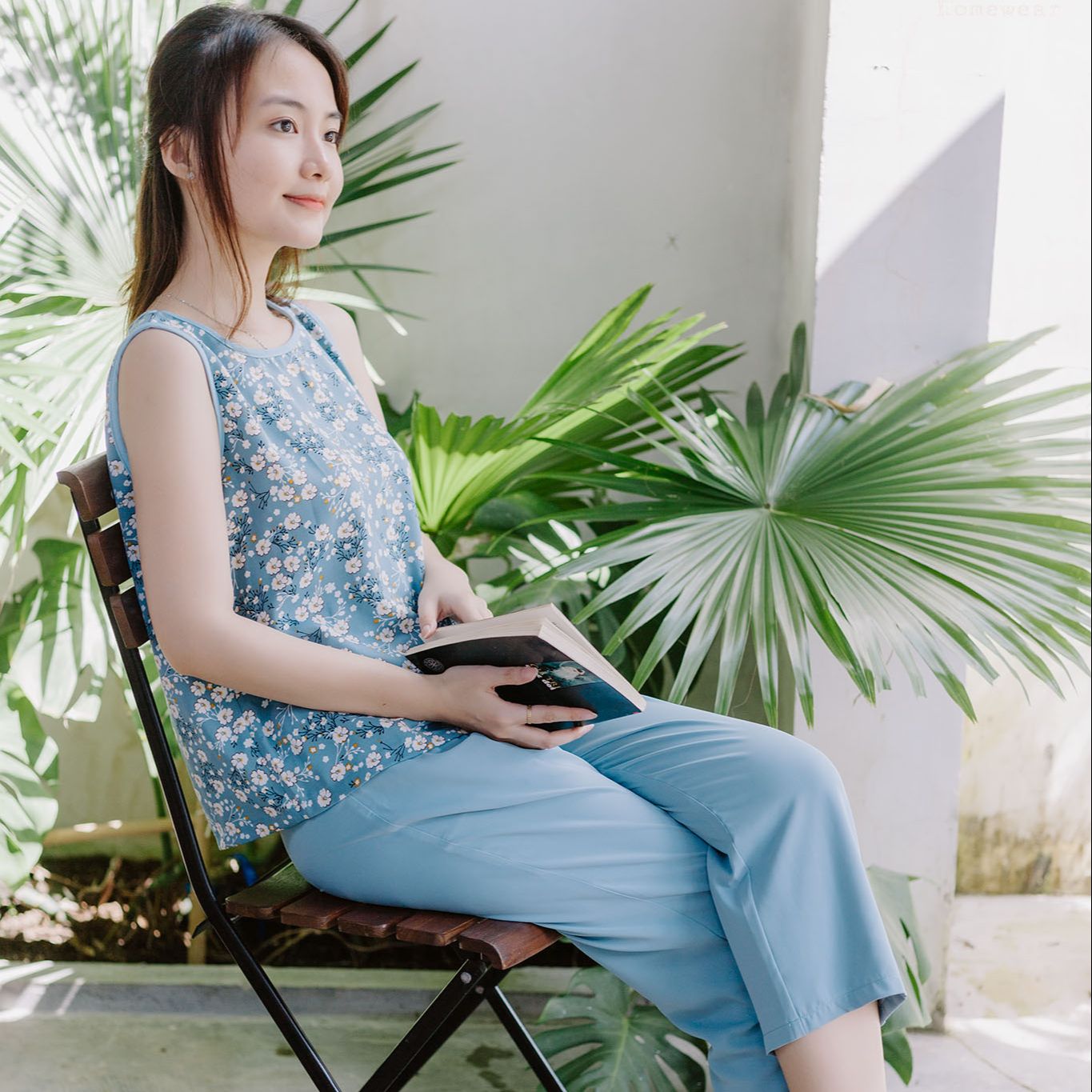 Đồ mặc nhà MÂY áo hoa sát nách quần dài lụa lạnh Hàn Quốc
