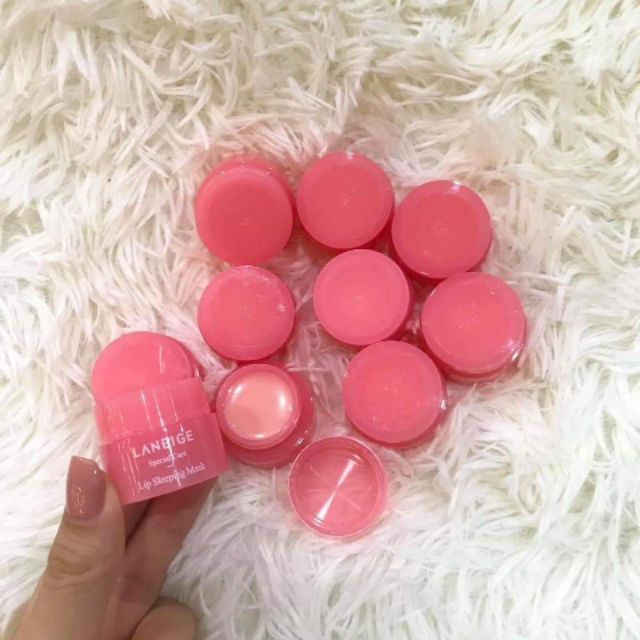 mặt nạ ủ môi mầu hồng