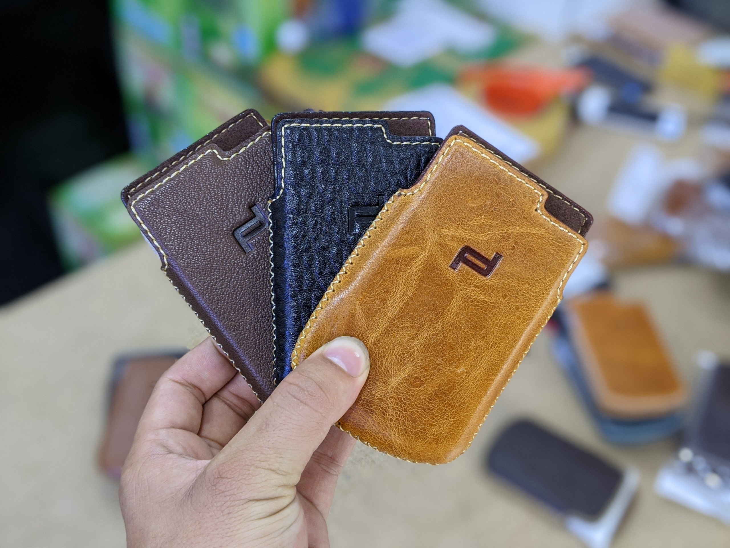 [HCM]Bao Da BlackBerry Porsche Design 9981 Handmade Da Bò Thật