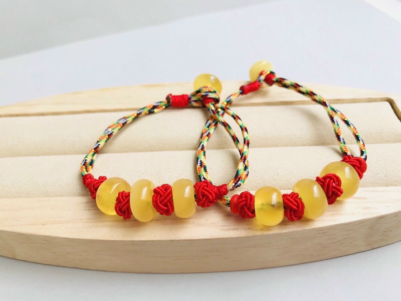 vòng Hổ phách mật lạp cho bé