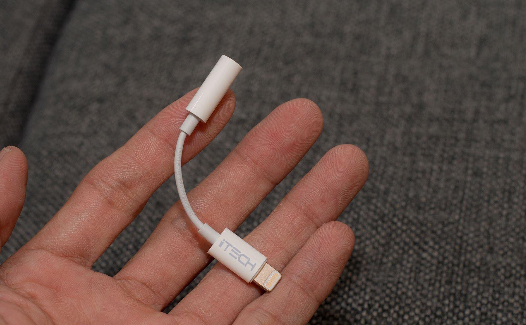 Cáp Chuyển Đổi Lightning Sang Tai Nghe Jack 3.5mm - ITECH