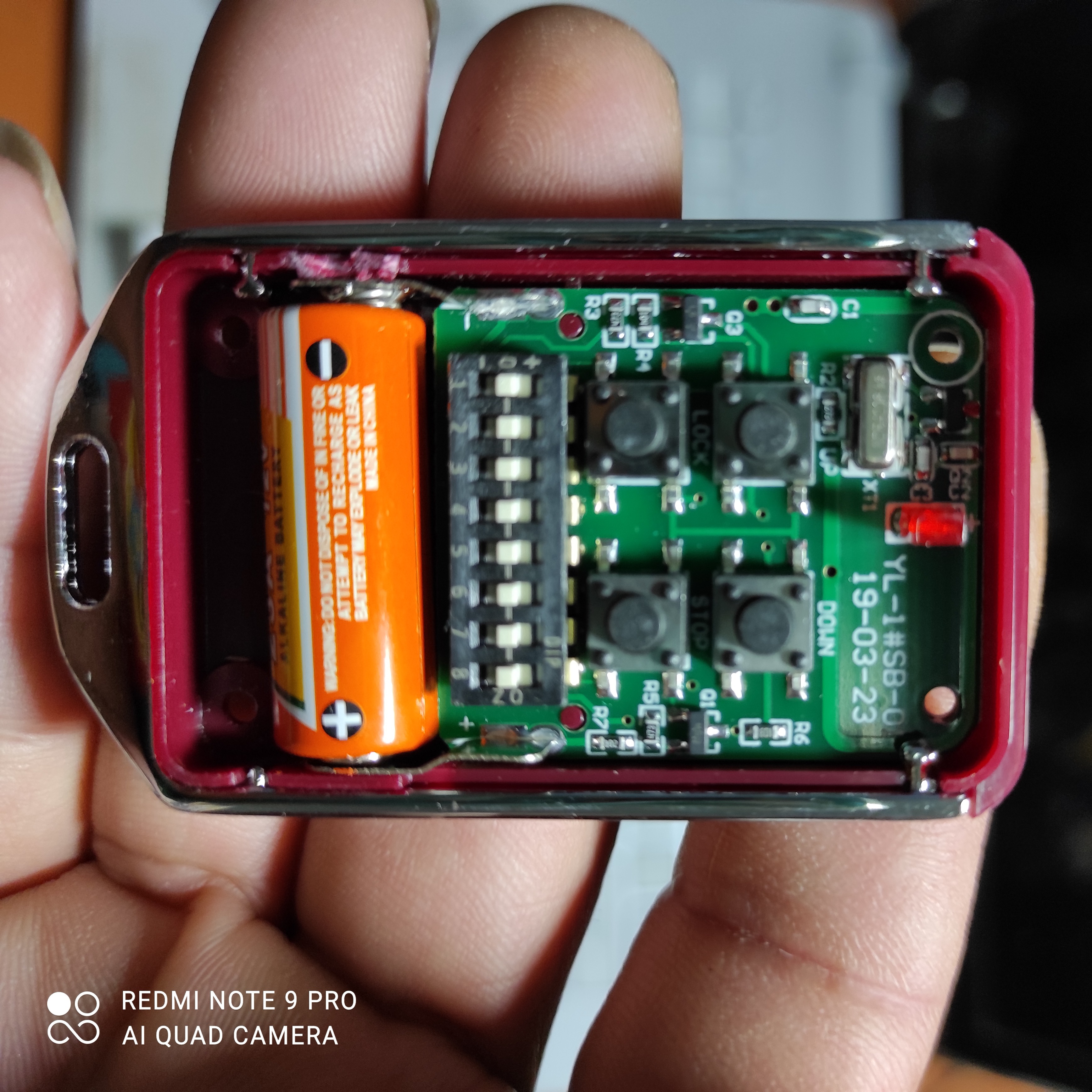 Remote cửa cuốn mã gạt 433 mhz chất lượng cao