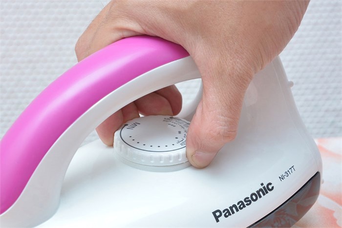 Bàn ủi Panasonic NI-317TVRA
