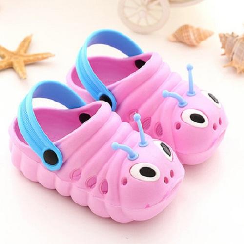 Dép sục nhựa con sâu cho bé